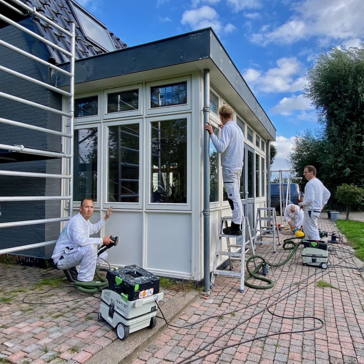 Voorbereiding en herstel van houten schilderwerk in Vijfhuizen