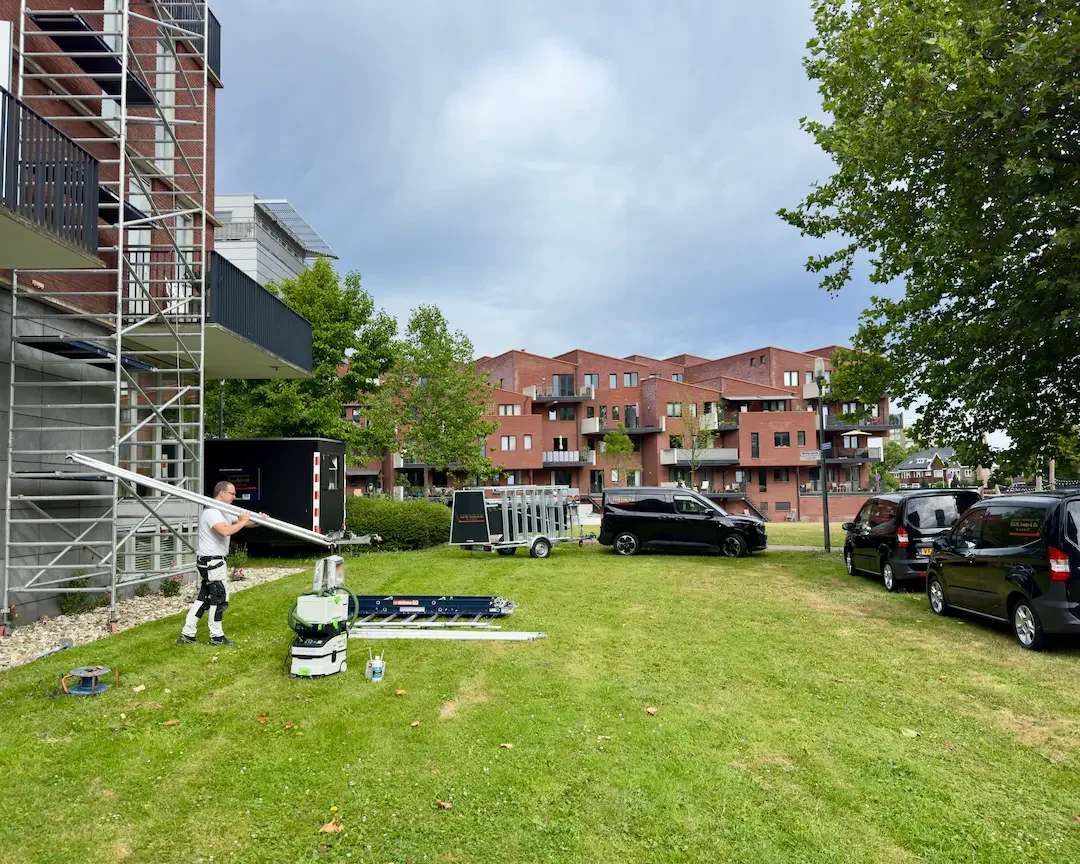 Asseler Schilders met bedrijfsbussen bij Waterpark Heemstede