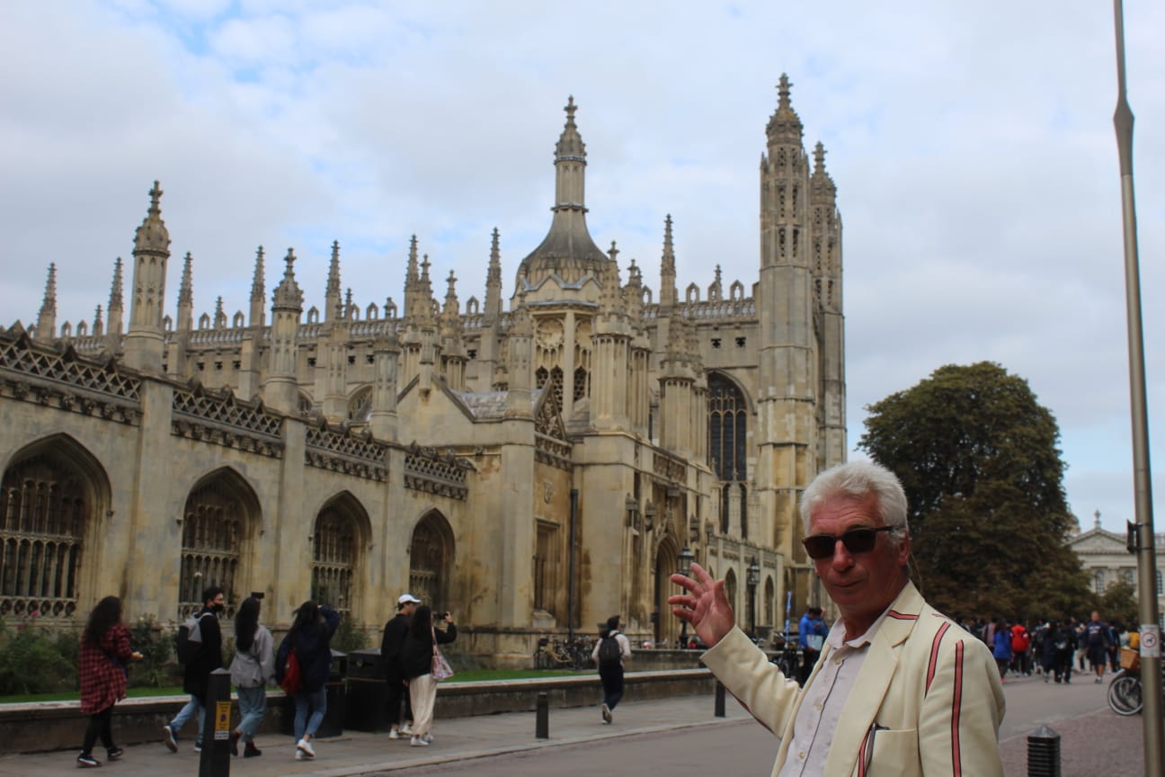 King's College Guide and Peek Cambridge walking tour