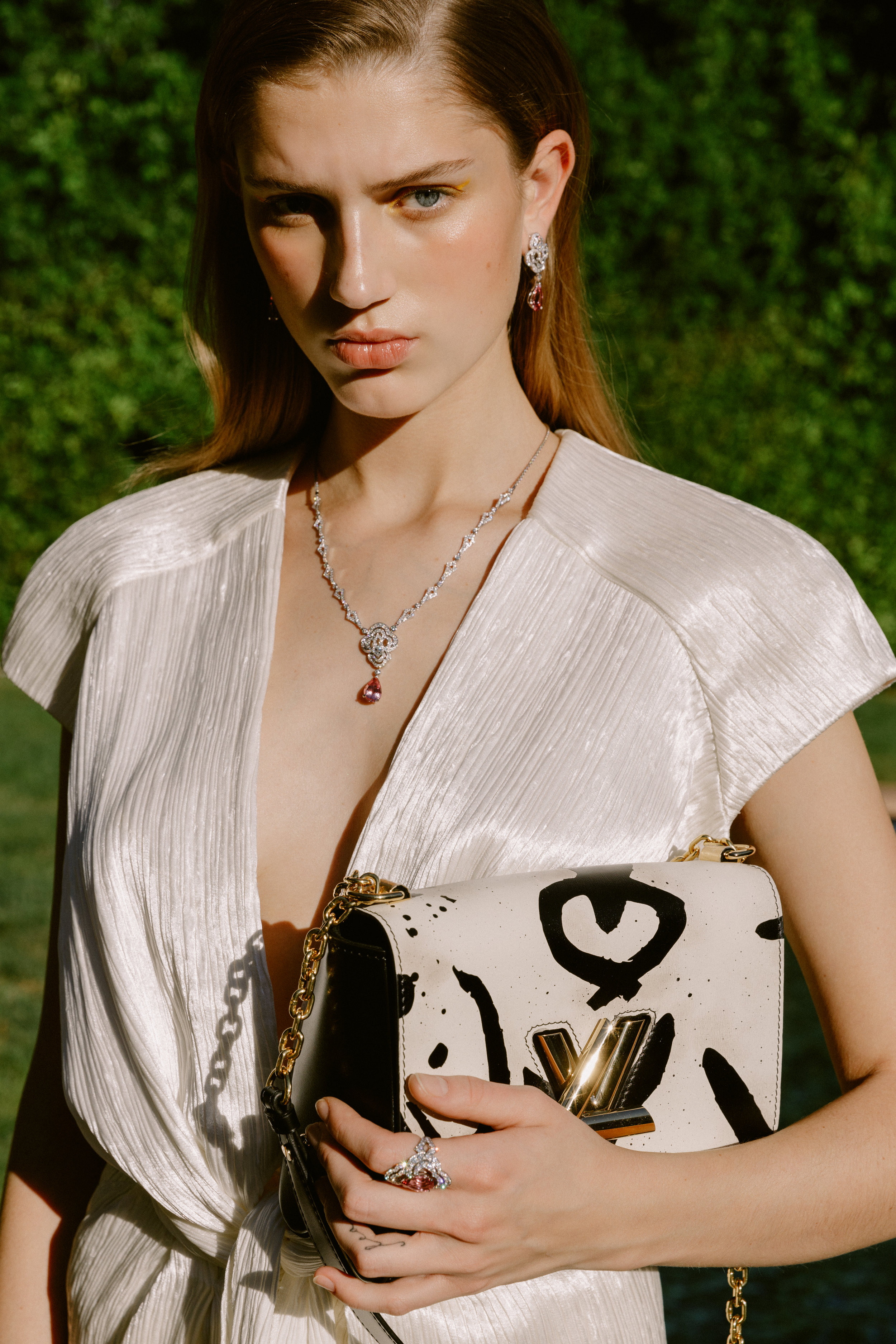 ht_Bazaar_Br_LV_outtake_13_.jpg