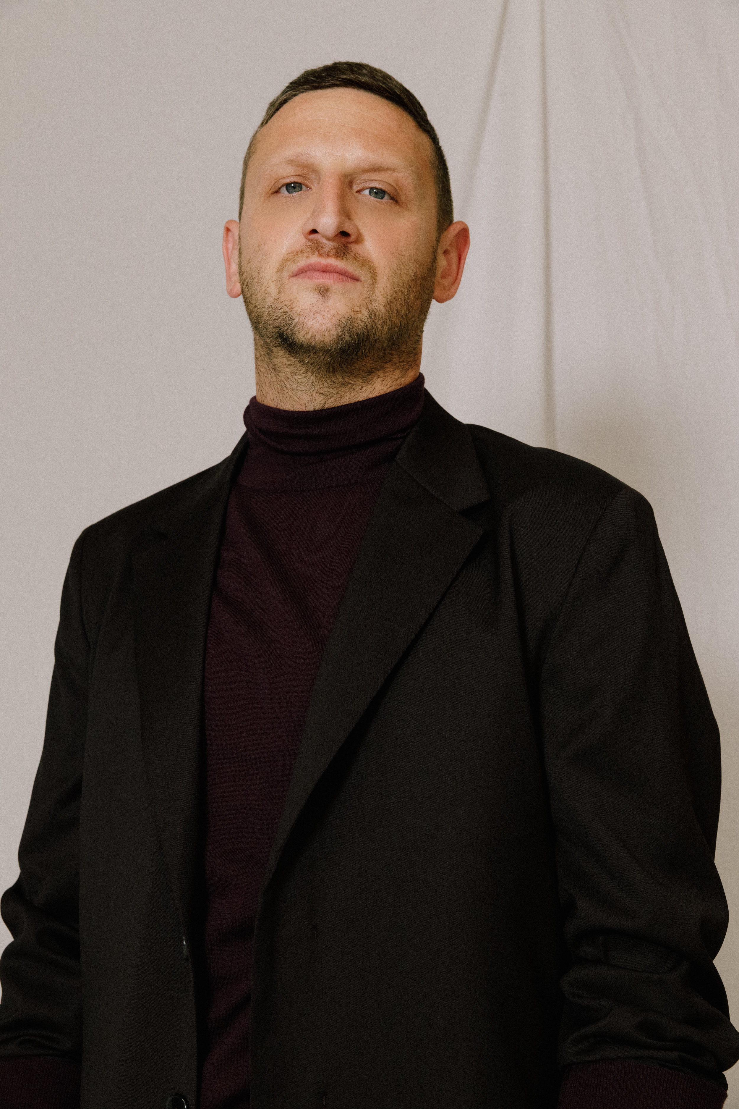 ht_paper_people_tim_robinson_1_.jpg