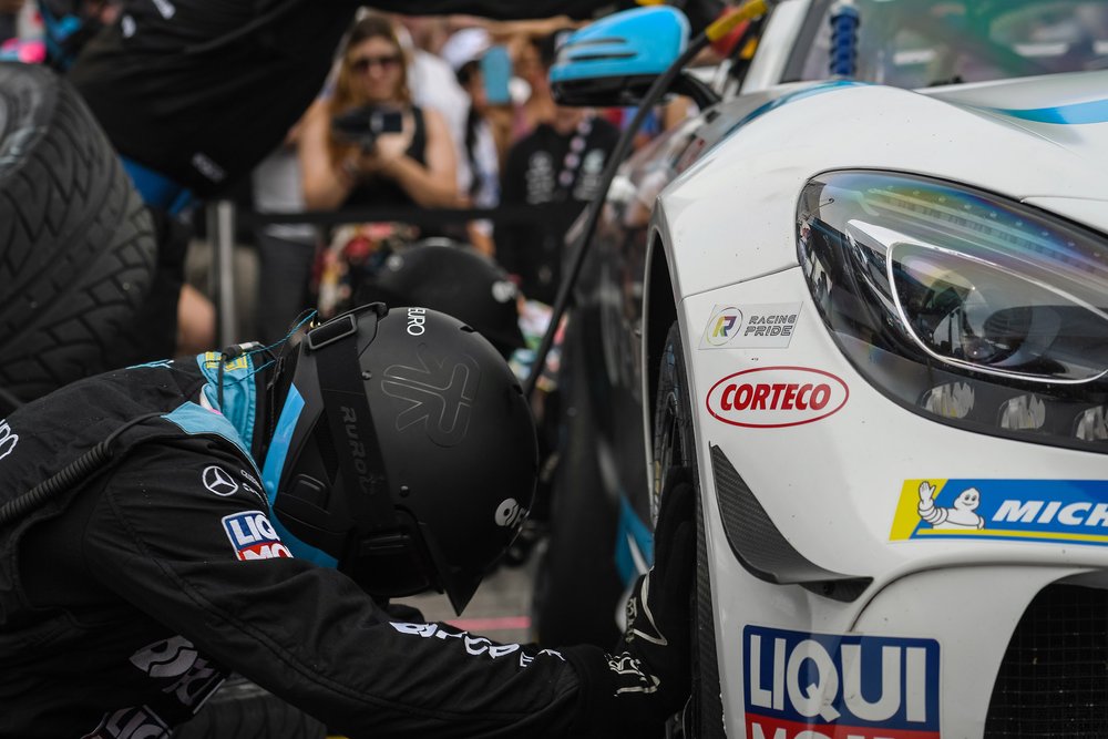 Pit stop demo with the FCPeuro team. 