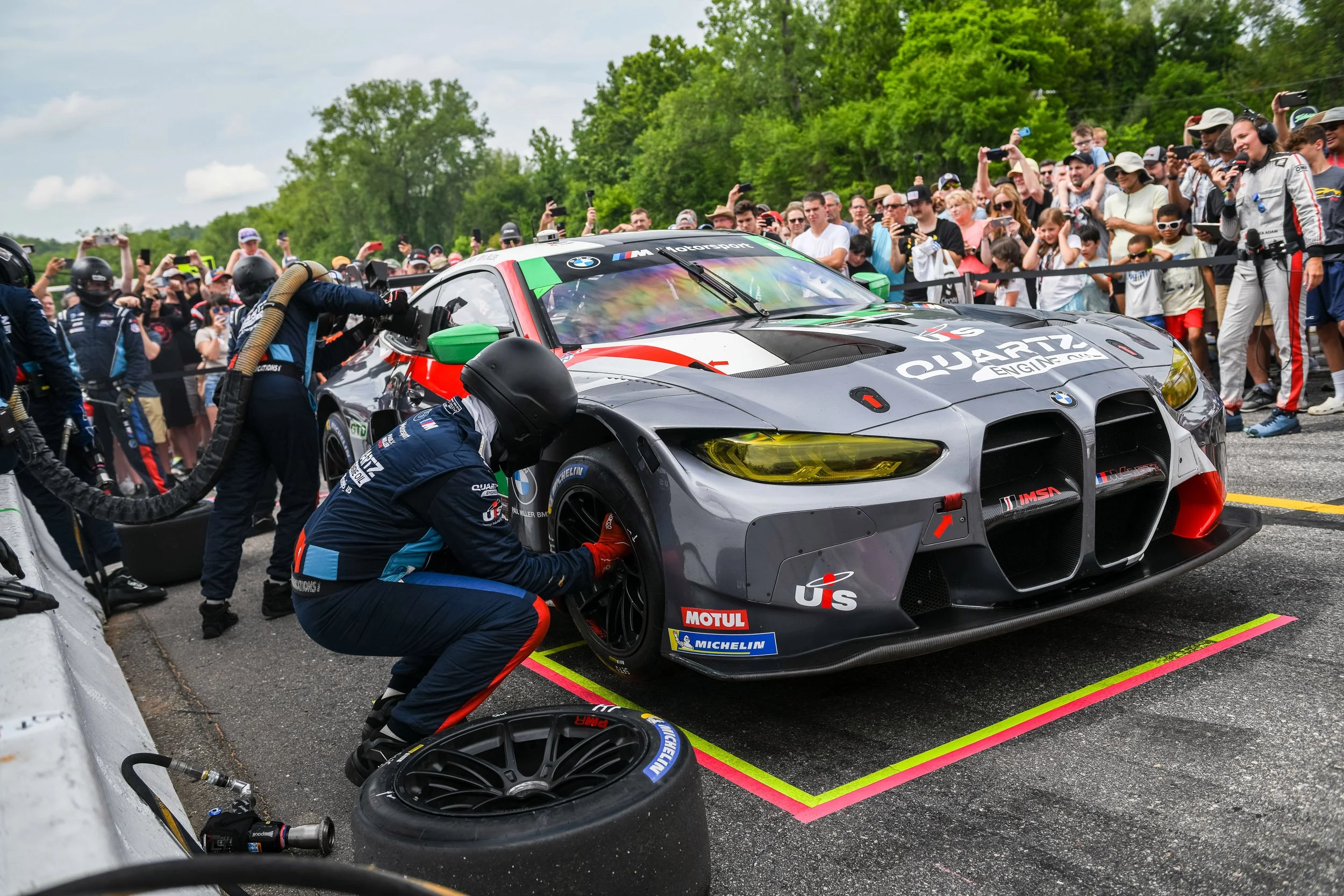 Another pit stop demo this time by Paul Miller Motorsports. 