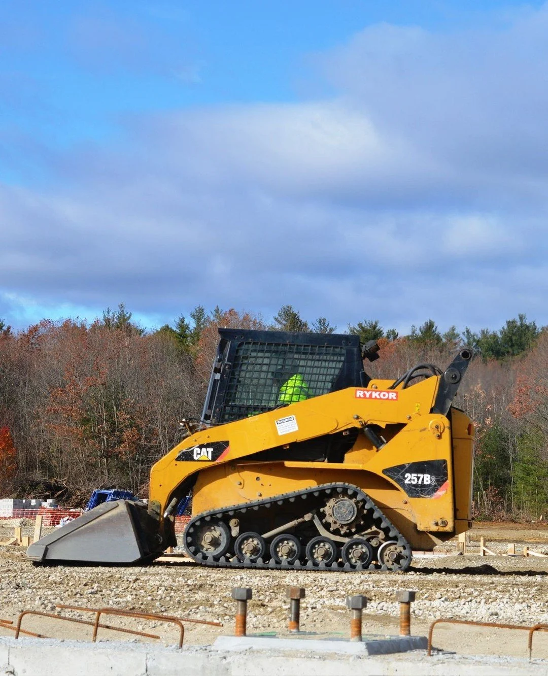 Moving ground. Making progress. 💪🏗️⁠
Every pass counts when precision and experience are behind the controls building momentum the right way.⁠
⁠
#rykorcivil #jobsiteprogress #heavyequipment #builtrightthefirsttime #constructionlife