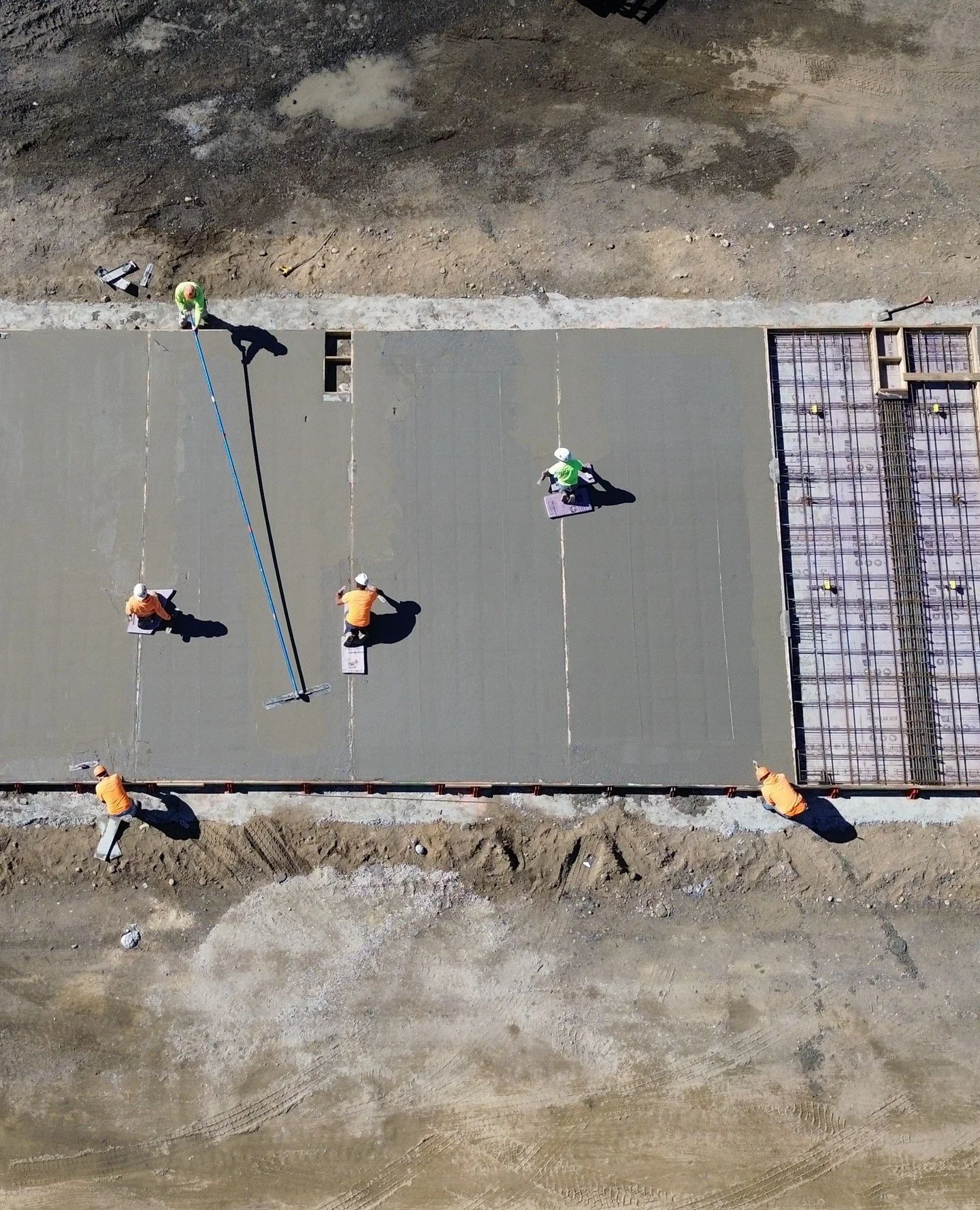 Precision from above. 🏗️⁠
Every pass, every edge, every detail&mdash;coordinated crews working in sync to deliver a clean, solid finish from the ground up.⁠
⁠
#rykorcivil #jobsiteprogress #teamwork