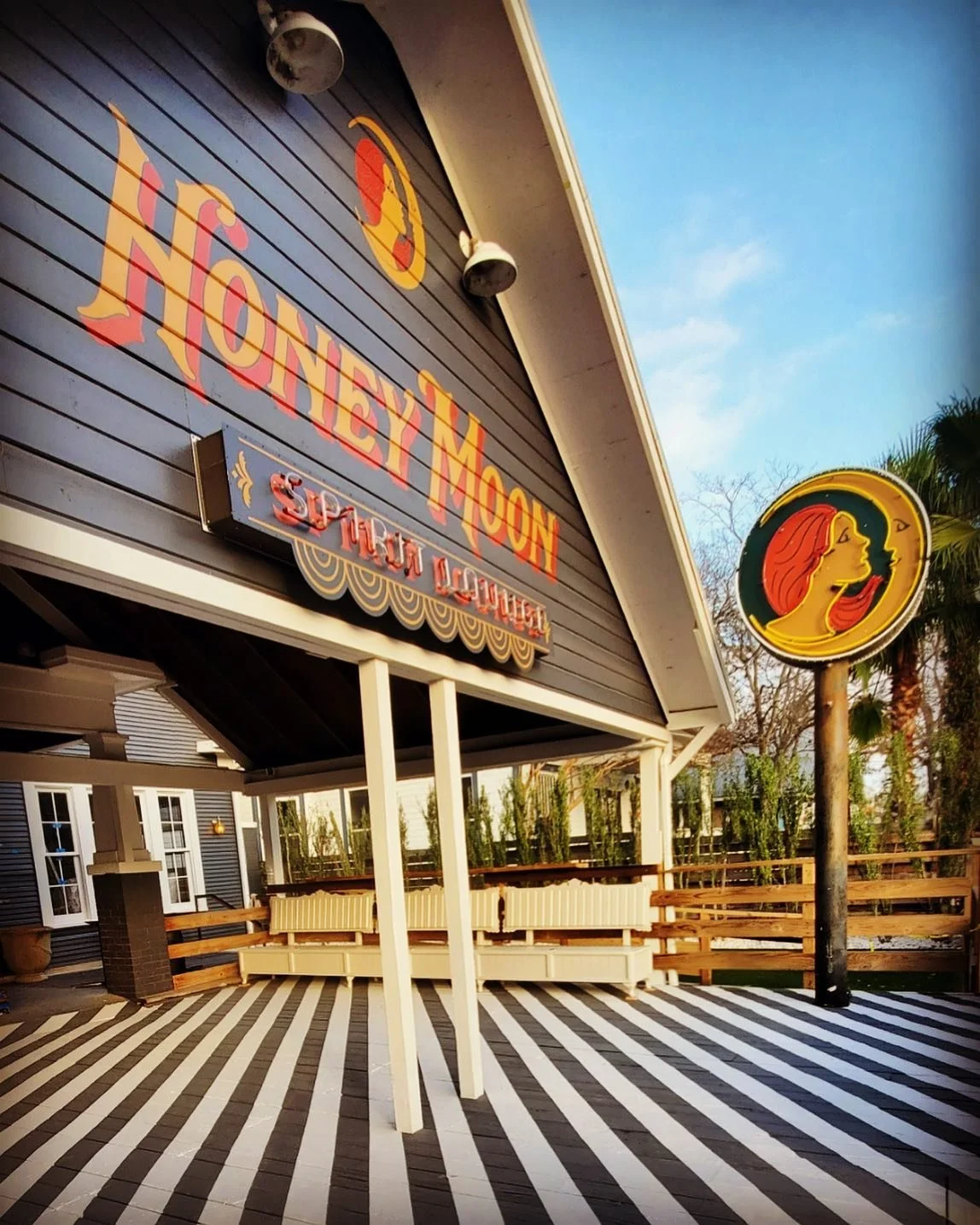HoneyMoon- Sign.jpg