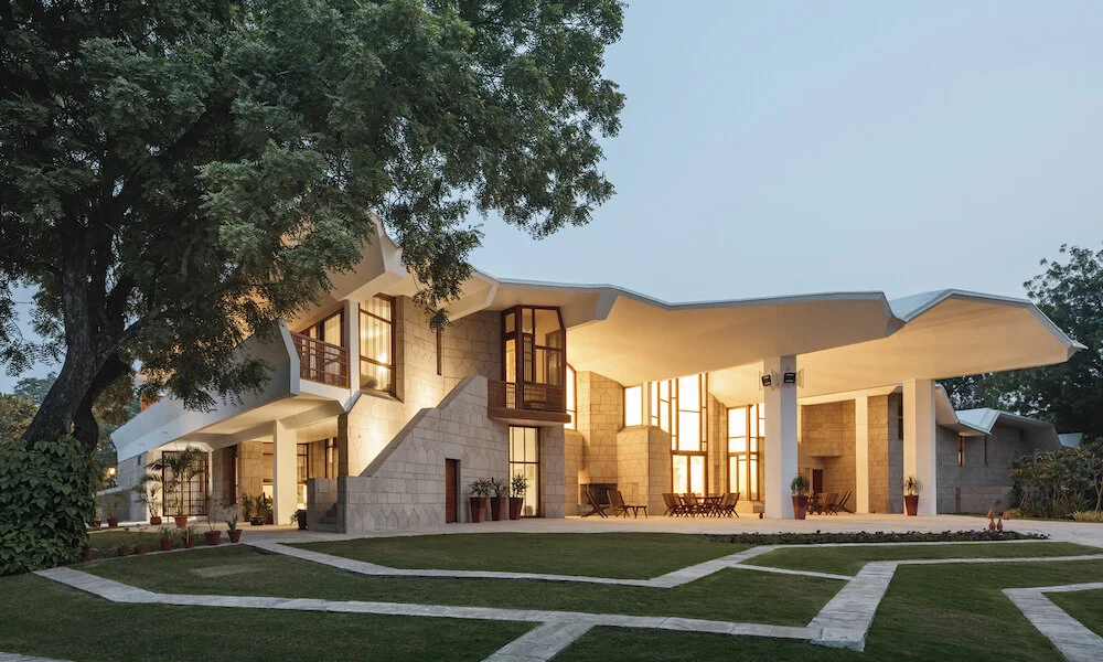 Embassy16_1000x600.jpg
