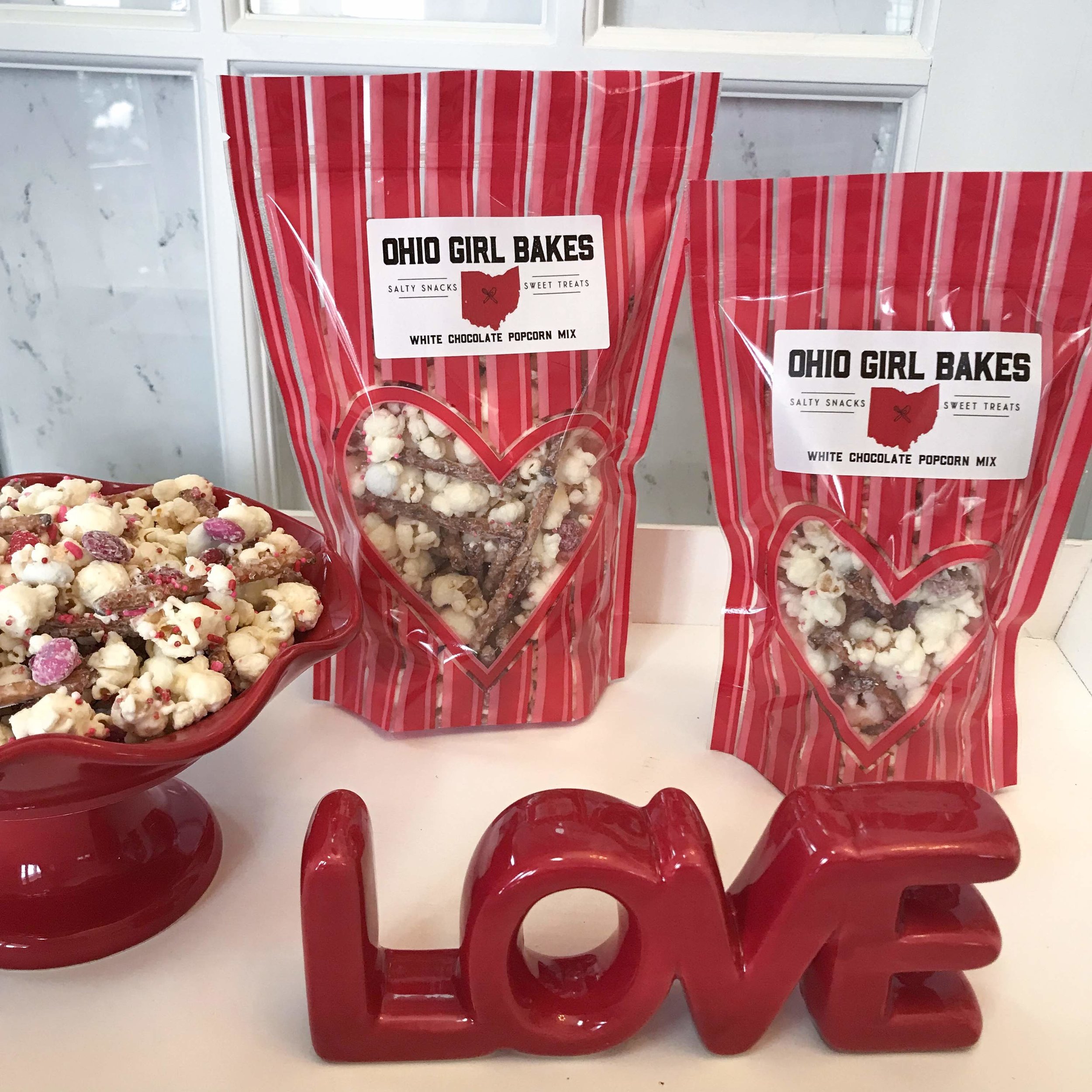 valentines white choc popcorn.jpg