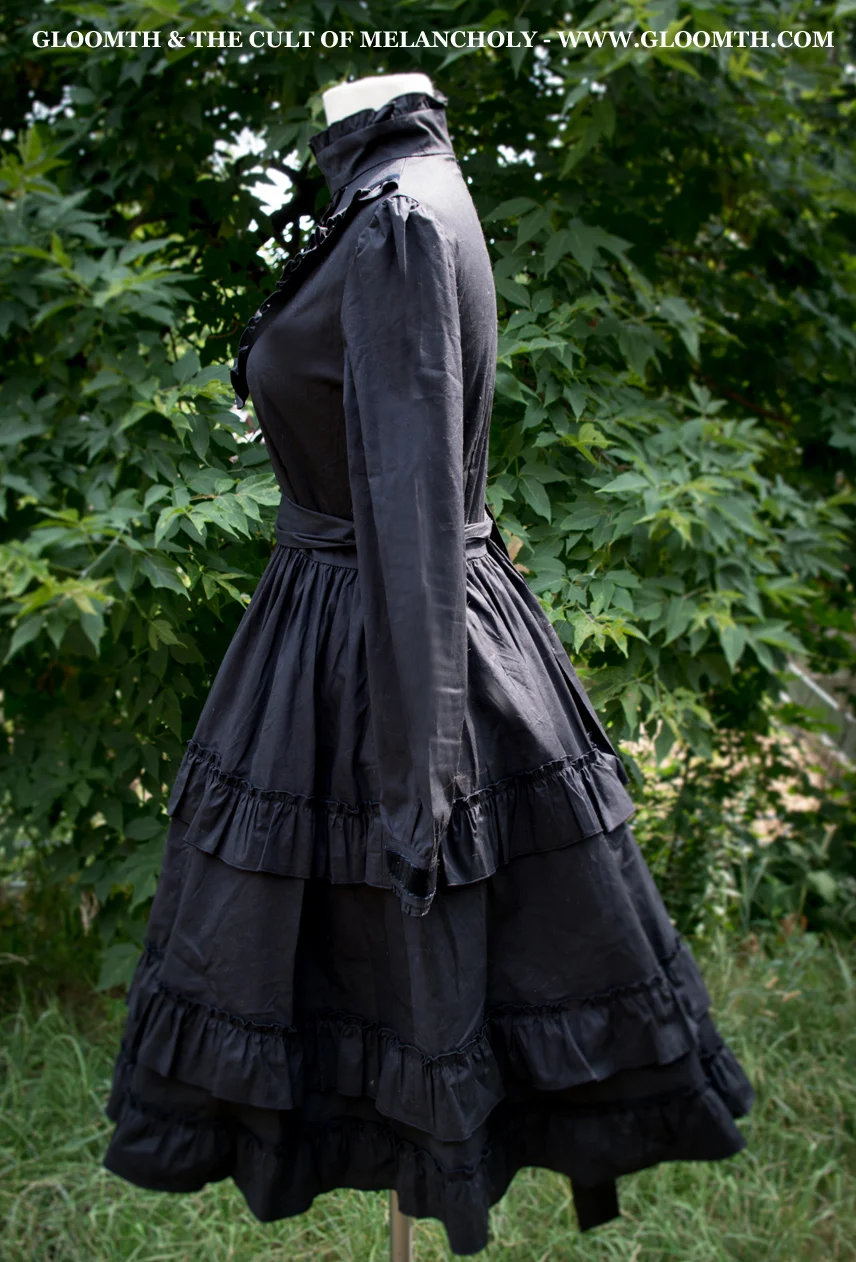 gothic-fashion-toronto-gloomth.jpg