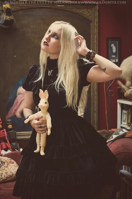 gothic-witch-fashion.jpg