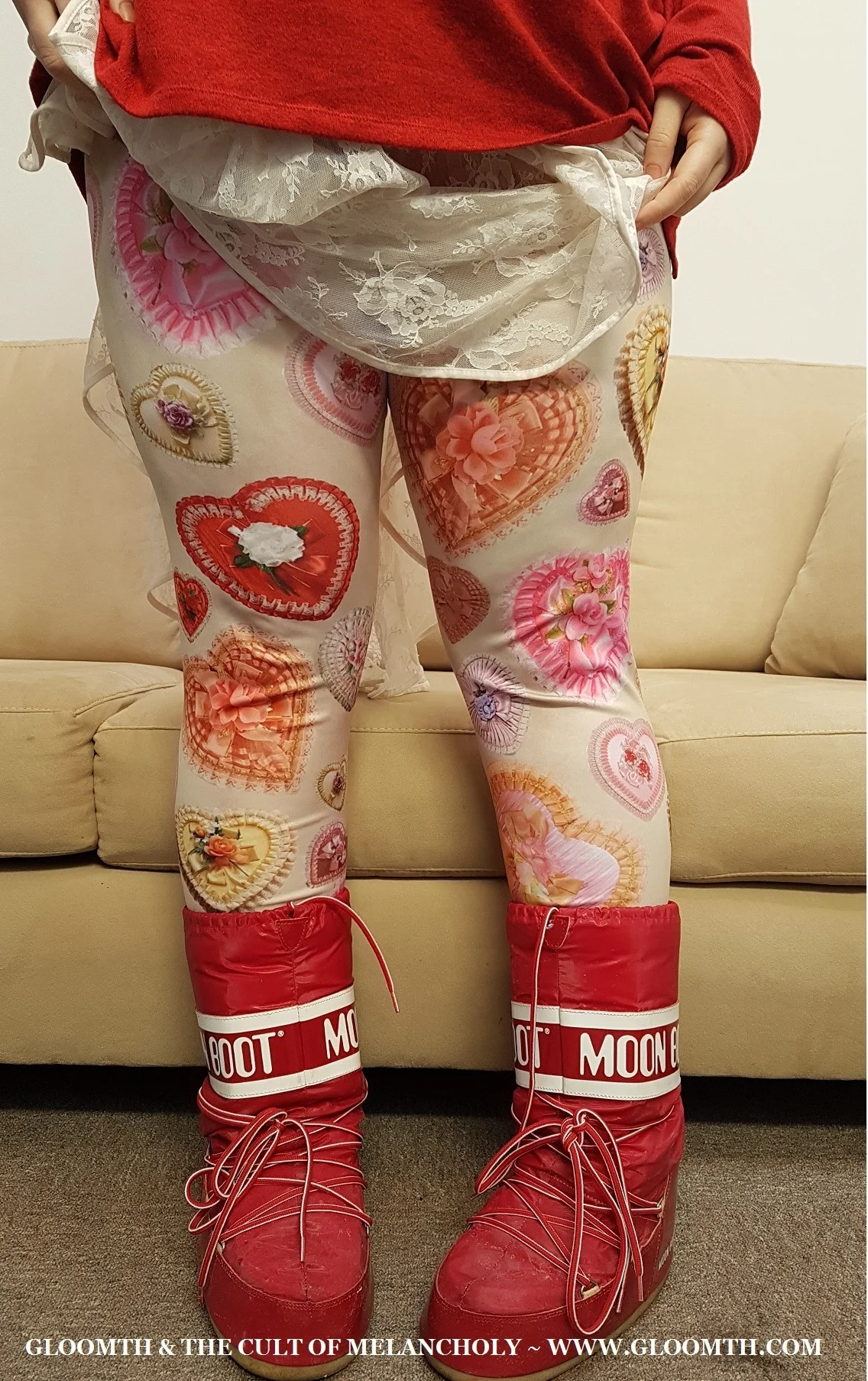 valentine-heart-candy-box-leggings-plus-size-gloomth.jpg