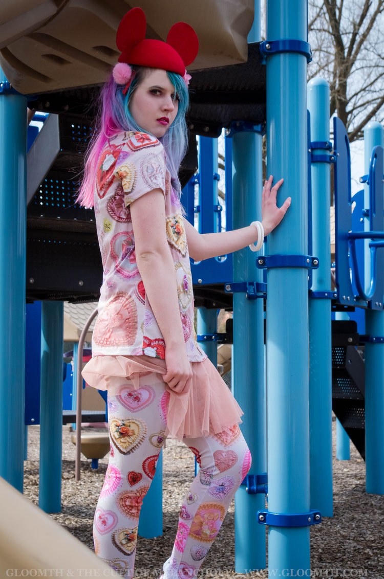 valentine+print+tshirt+and+leggings+by+gloomth+(20).jpg