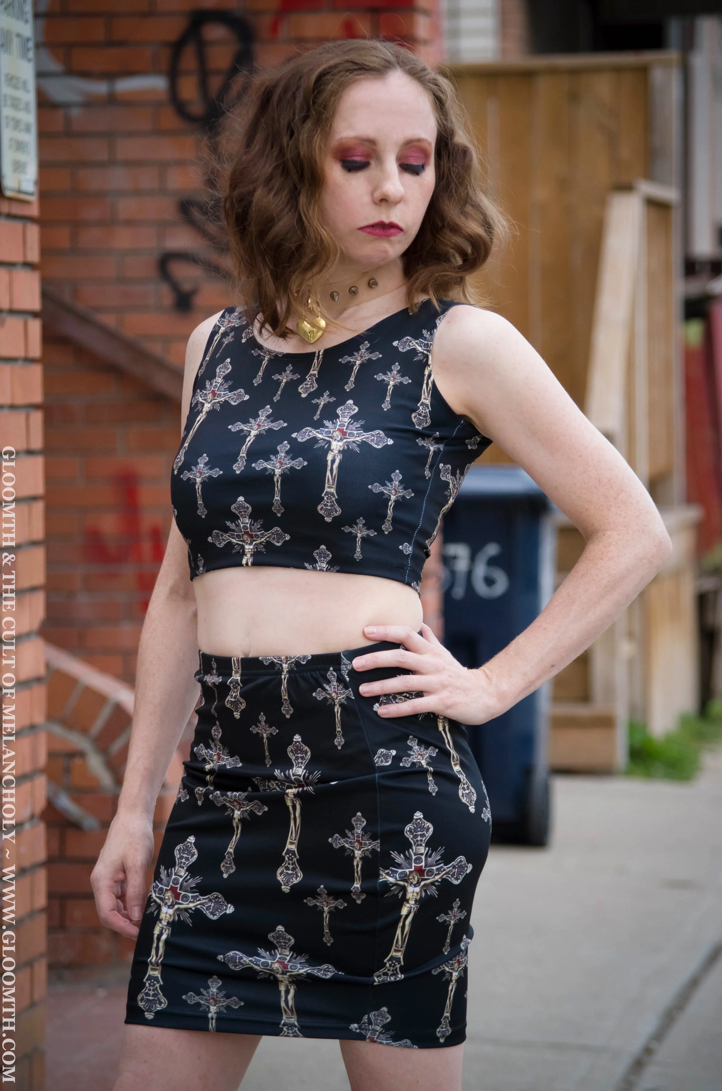 crop top and bodycon gothic skirt set