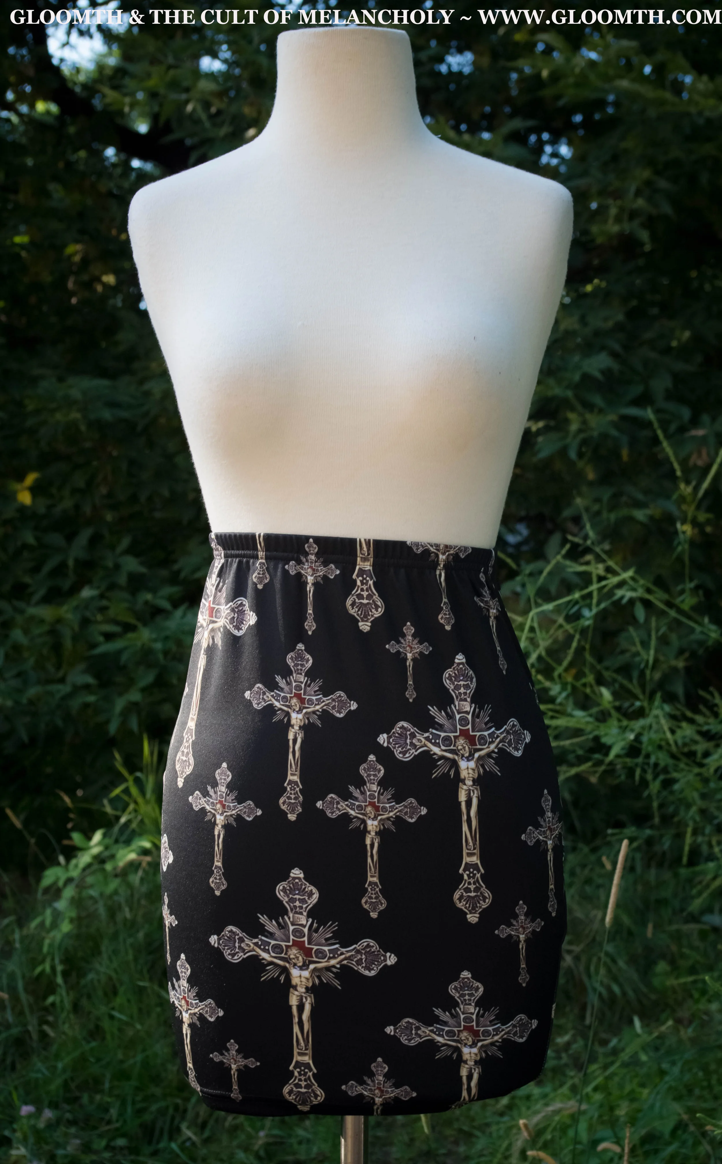 crucifix print miniskirt
