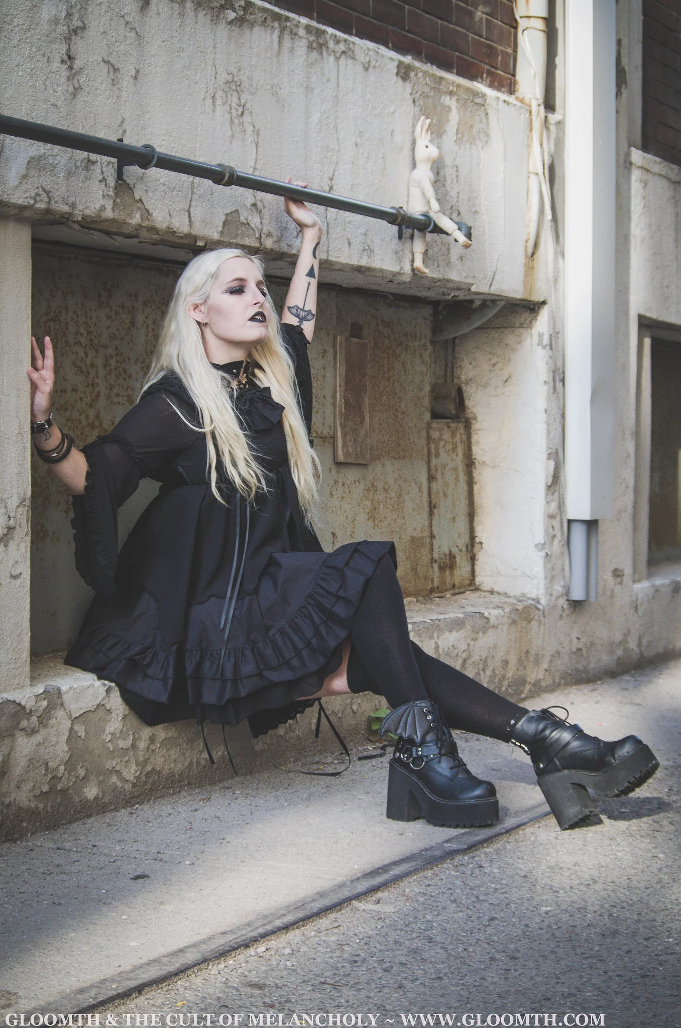 goth vampire model.jpg