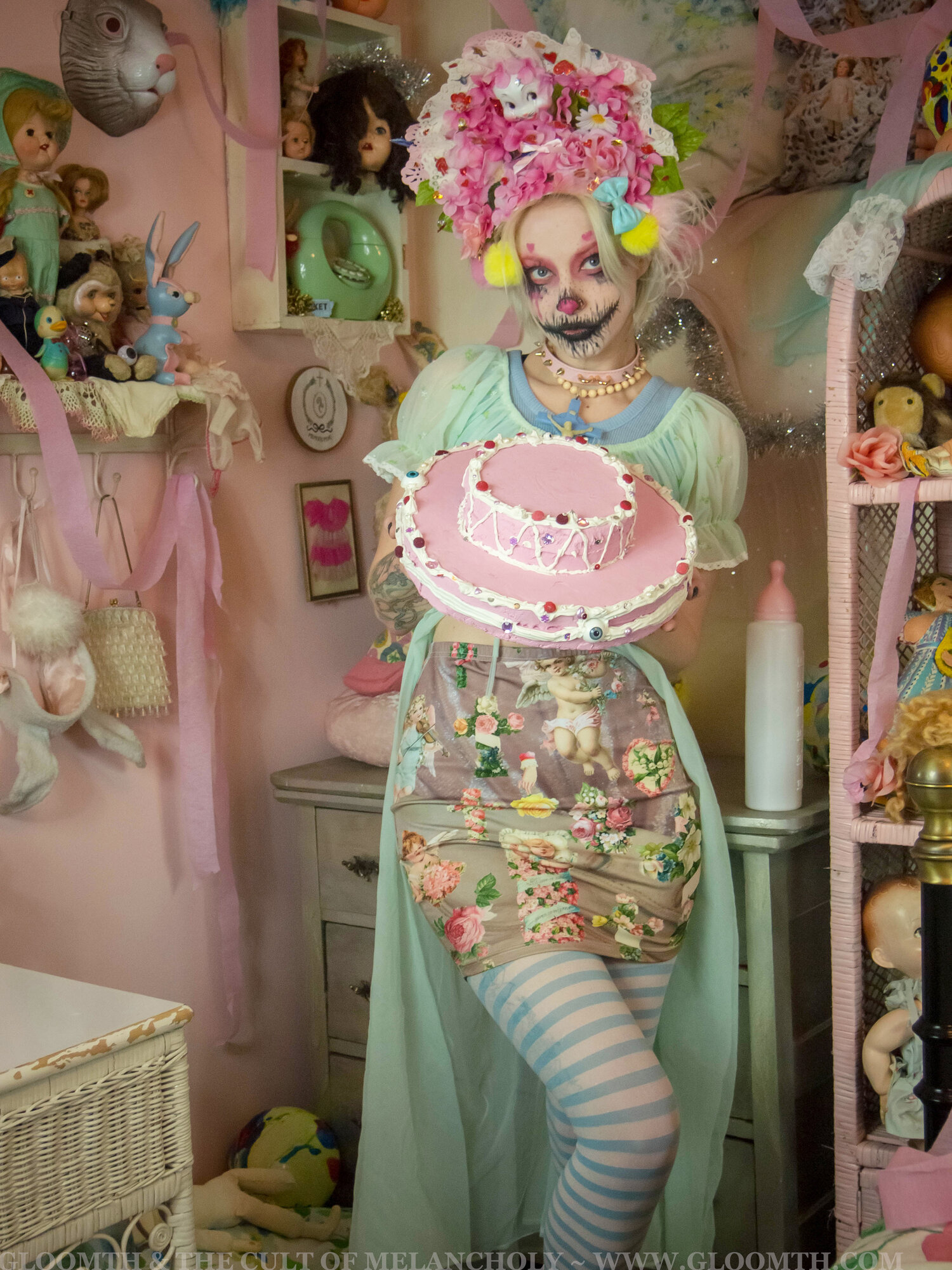 Kawaii Clown Outfit! – Gloomth & the Cult of Melancholy