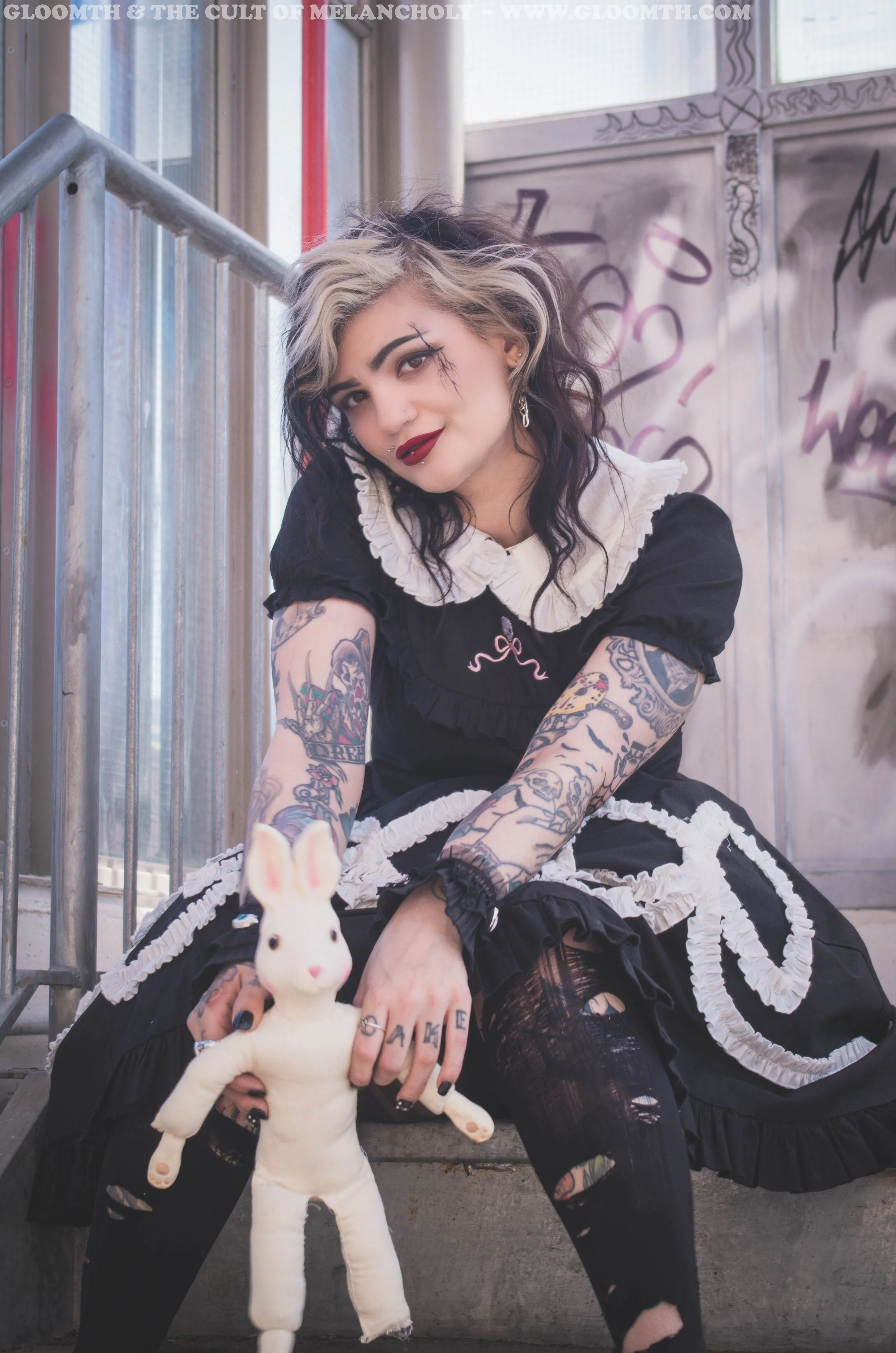 peter pan collar goth dress.jpg
