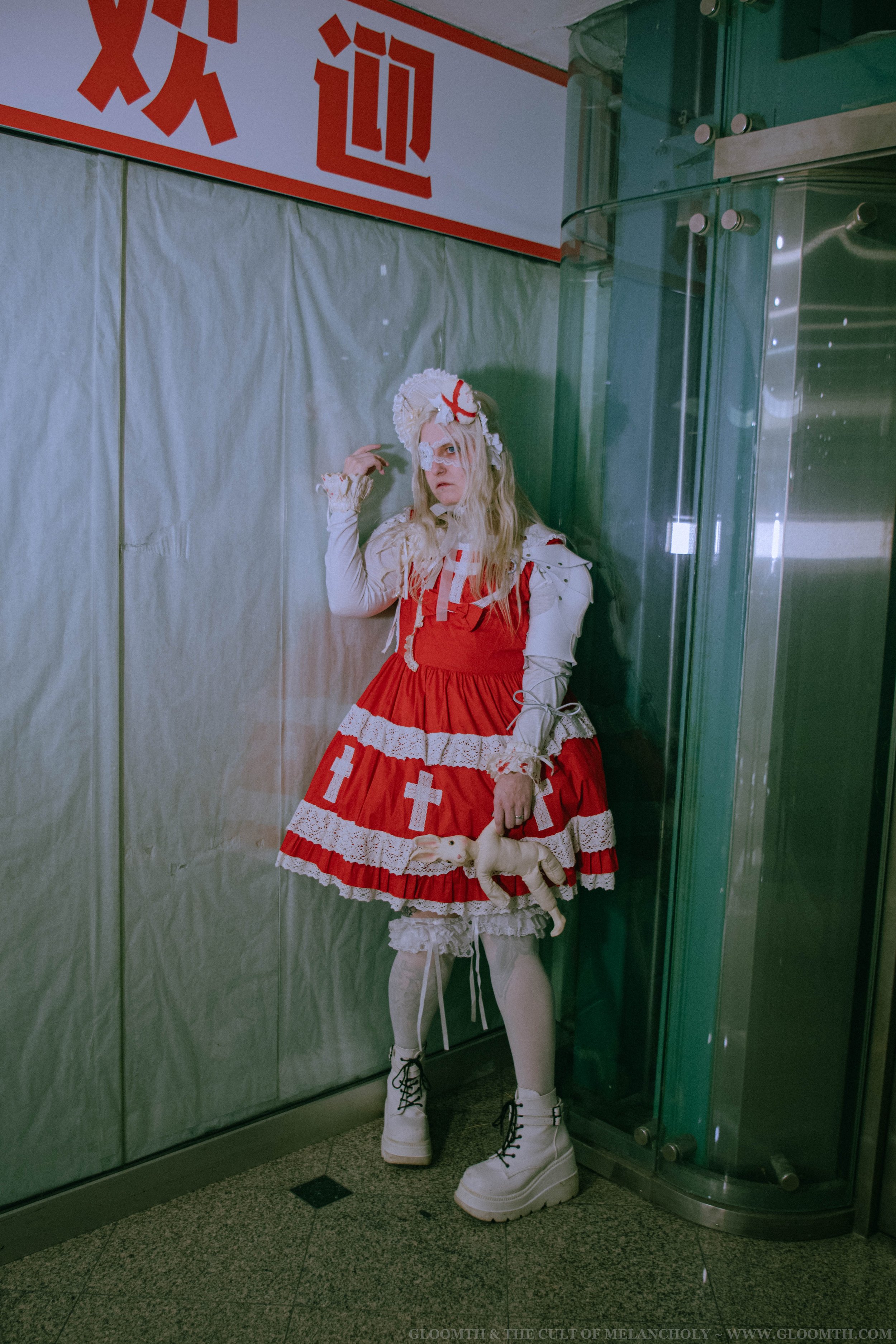 old school gurololita outfit.jpg