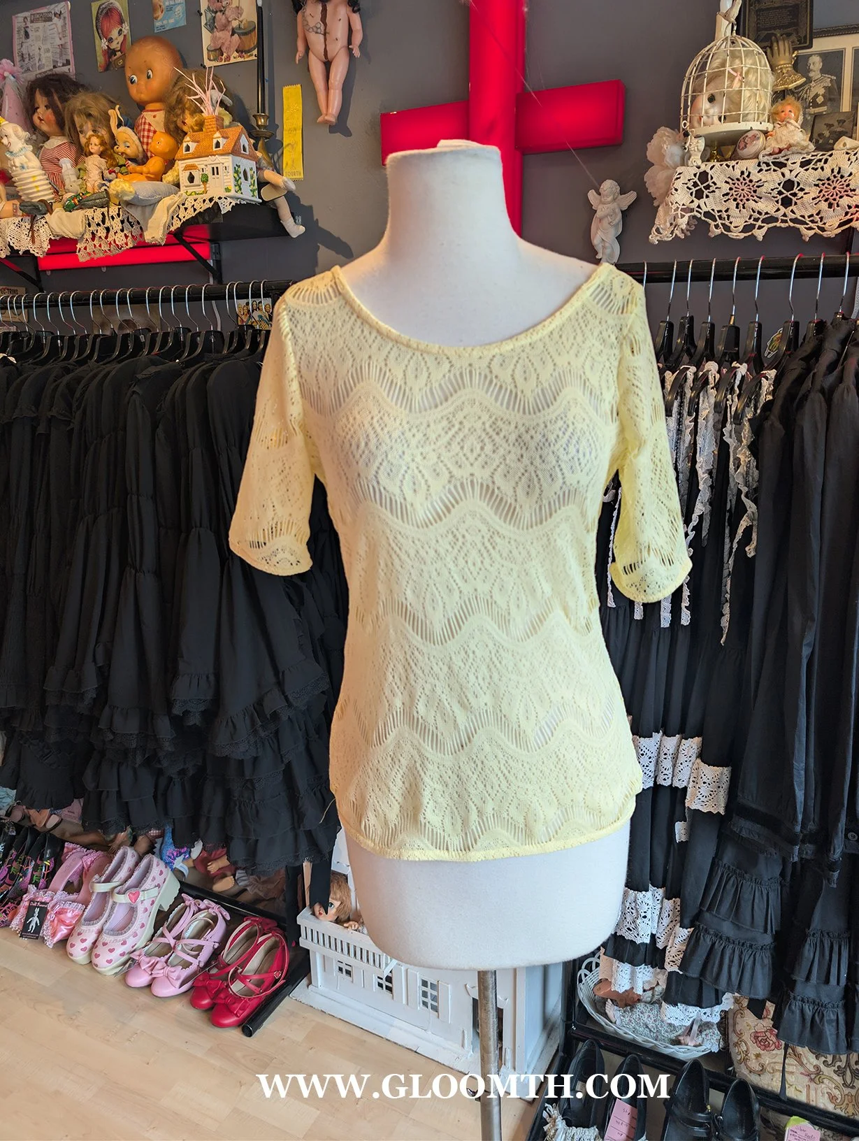 Y2K Yellow Lace Top Size Small