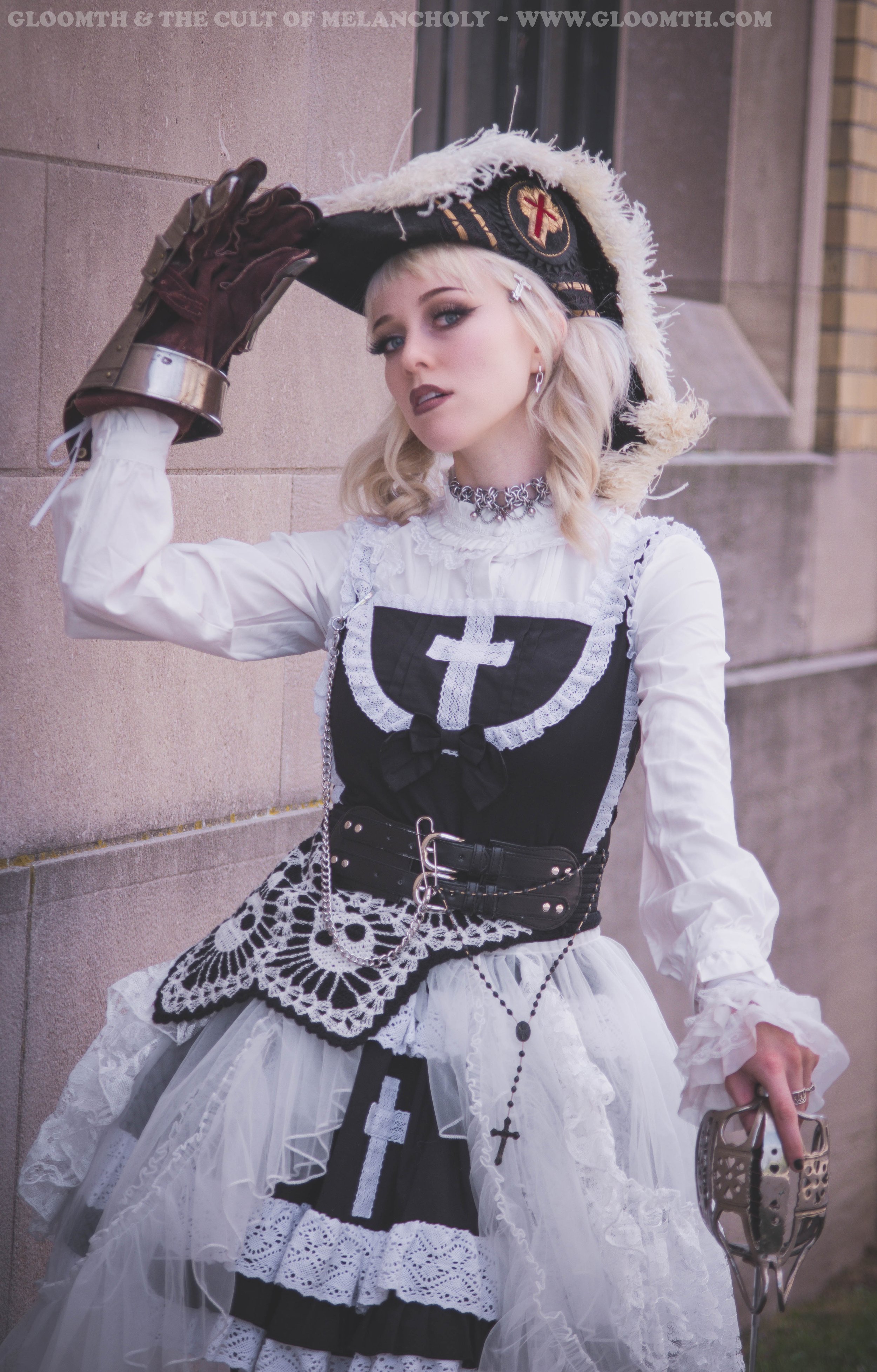 pirate lolita with armor.jpg
