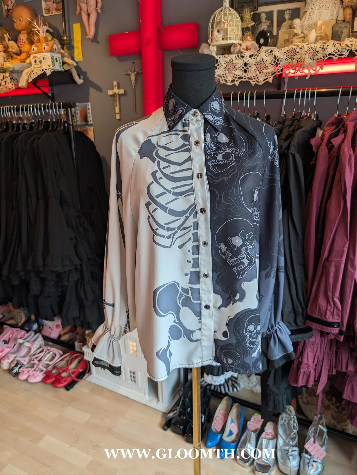 Skull Print Gothic Blouse Size Medium