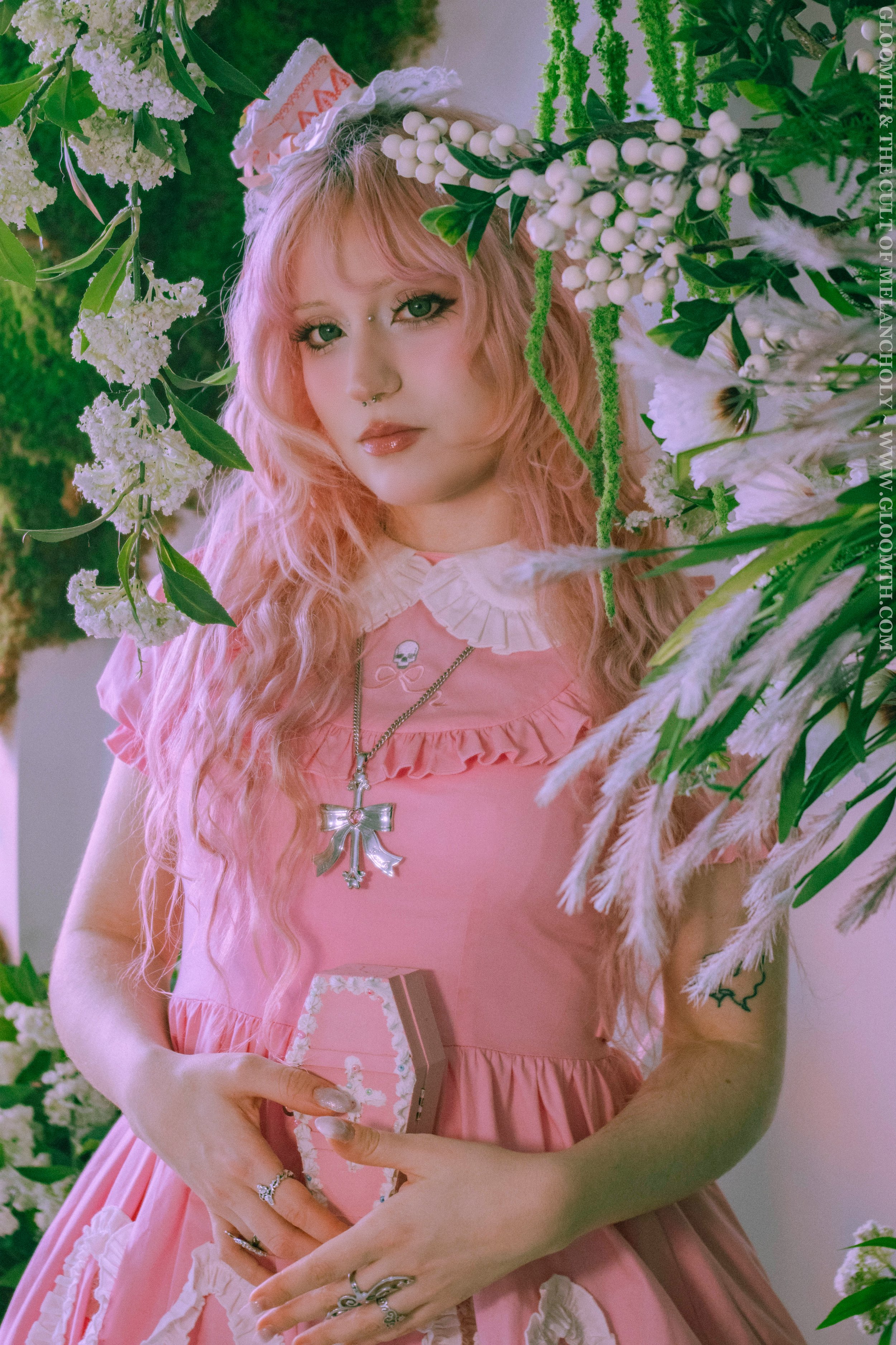 anda x gloomth doll funeral shoot.jpg