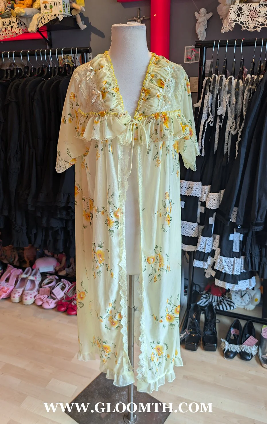Vintage 1970s Yellow Floral Peignoir Size S-XXL