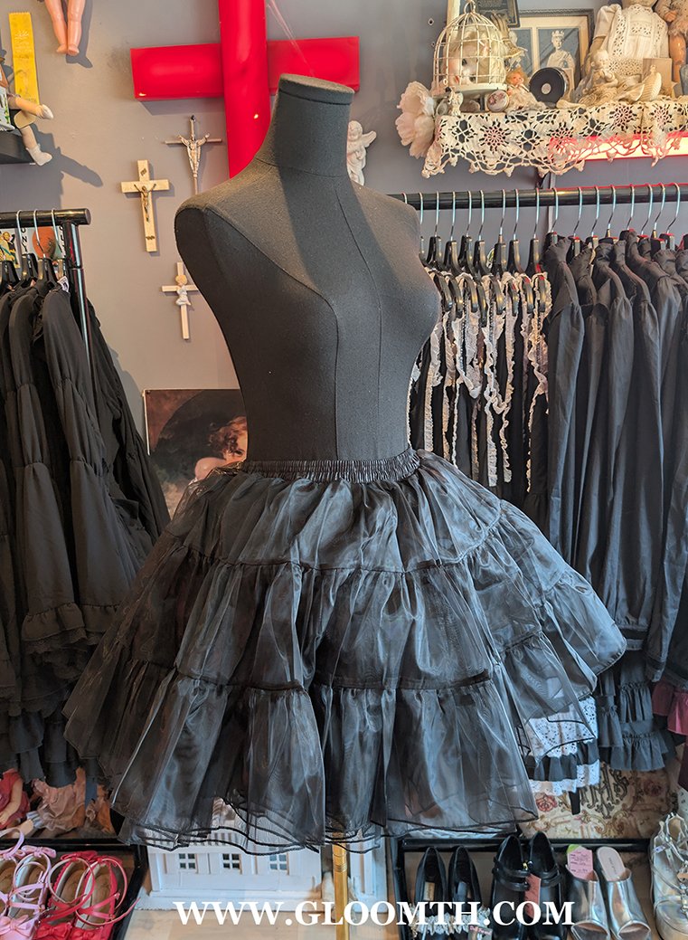 large bell shaped petticoat organza cupcake 1.jpg