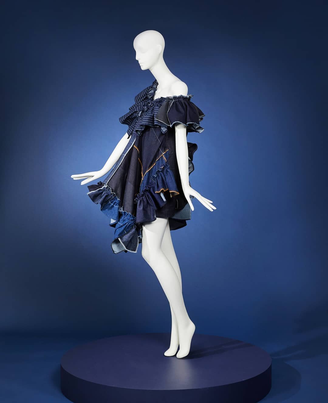 Honored to be chosen to design a look for @scadfash's @derrickadamsny Patrick Kelly exhibition, displayed during SCADstyle at the museum @scadatlfashion. The dress is pieced together recycled denim

#patrickkelly #derrickadams #recycleddenim
