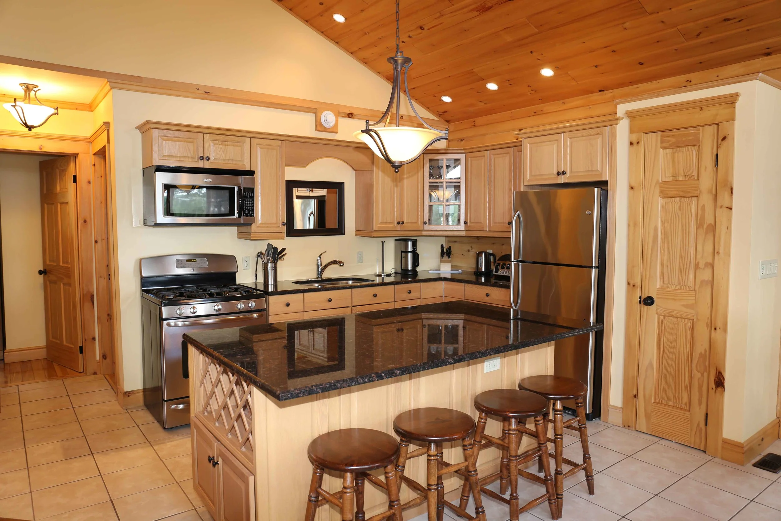 Cot3-Kitchen.jpg
