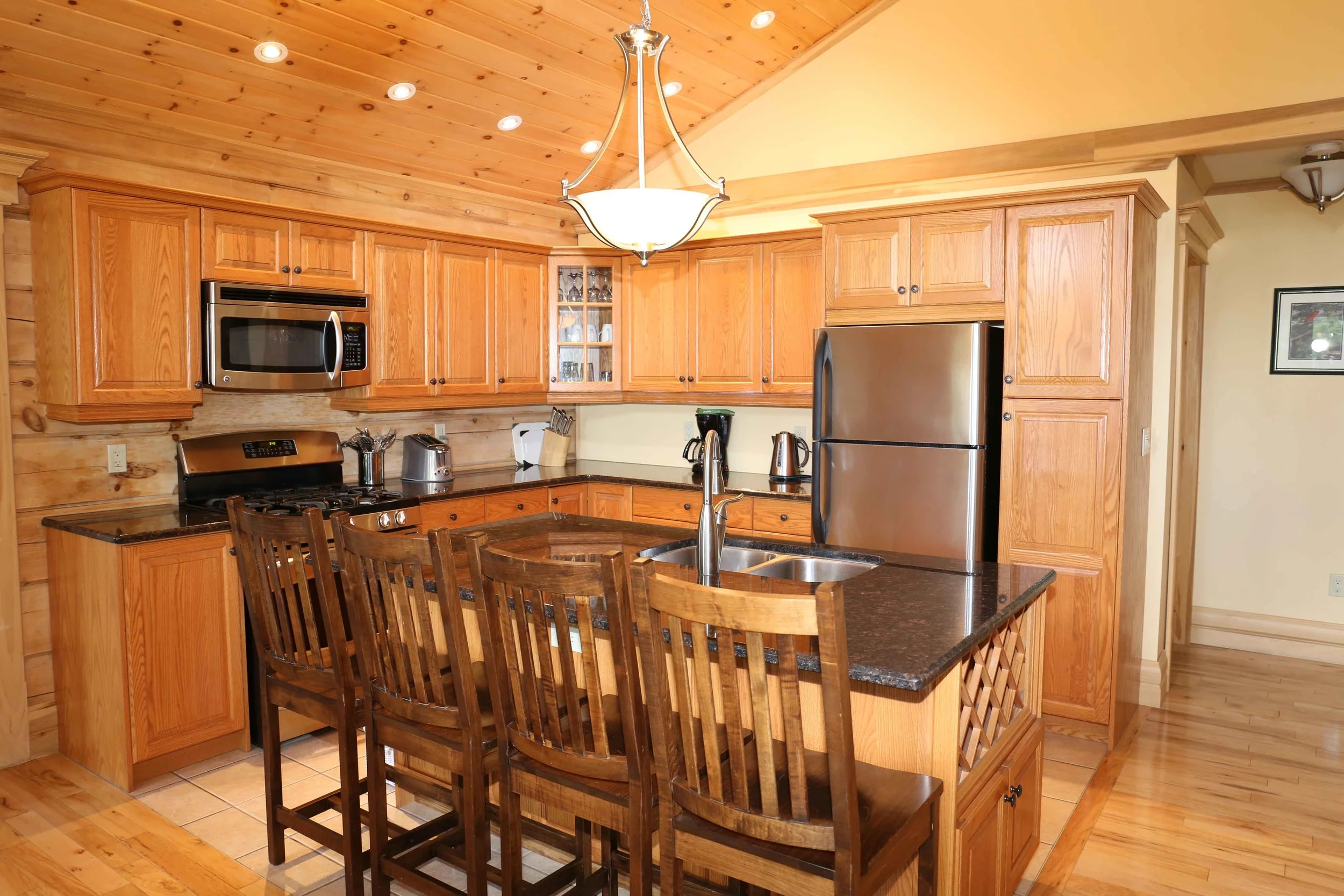 Cot-9-Kitchen-1.jpg