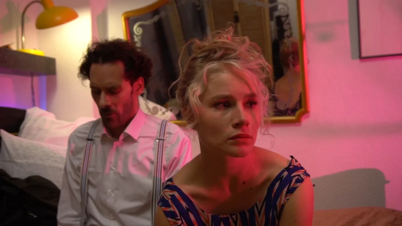 jonoun deu.00_07_00_17.Still009.jpg