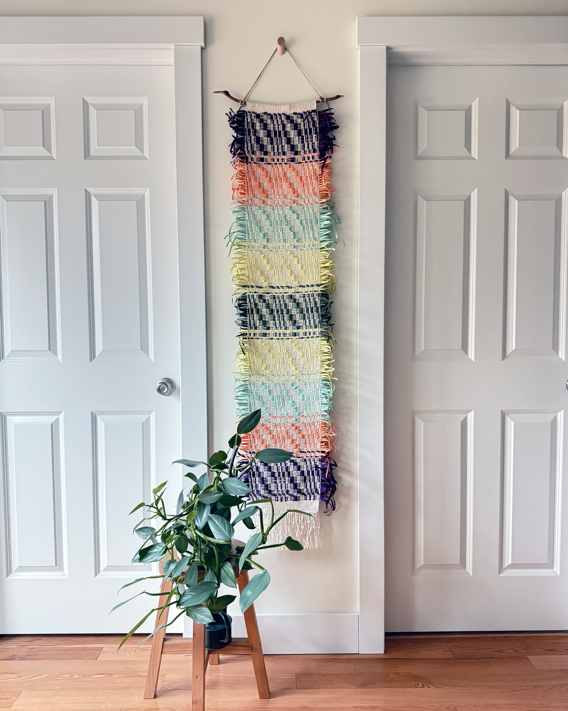 Leaves Raffia Wall Hanging