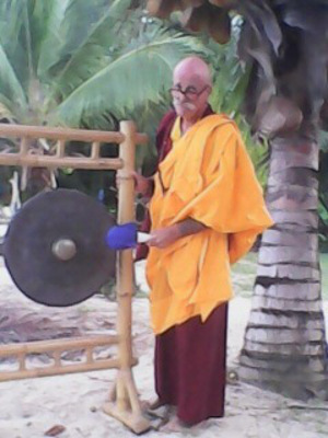 Ven.Lama Naomh Tomas