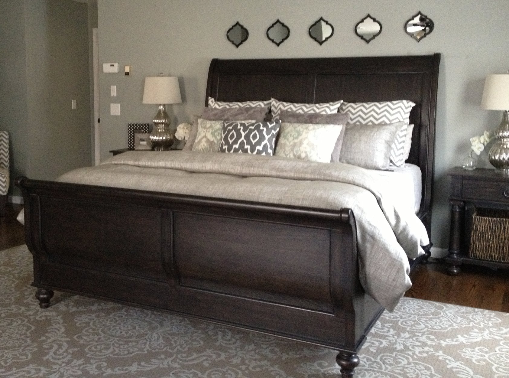 ^Lots of pillows :) Patterned Rug, Neutral bedspread