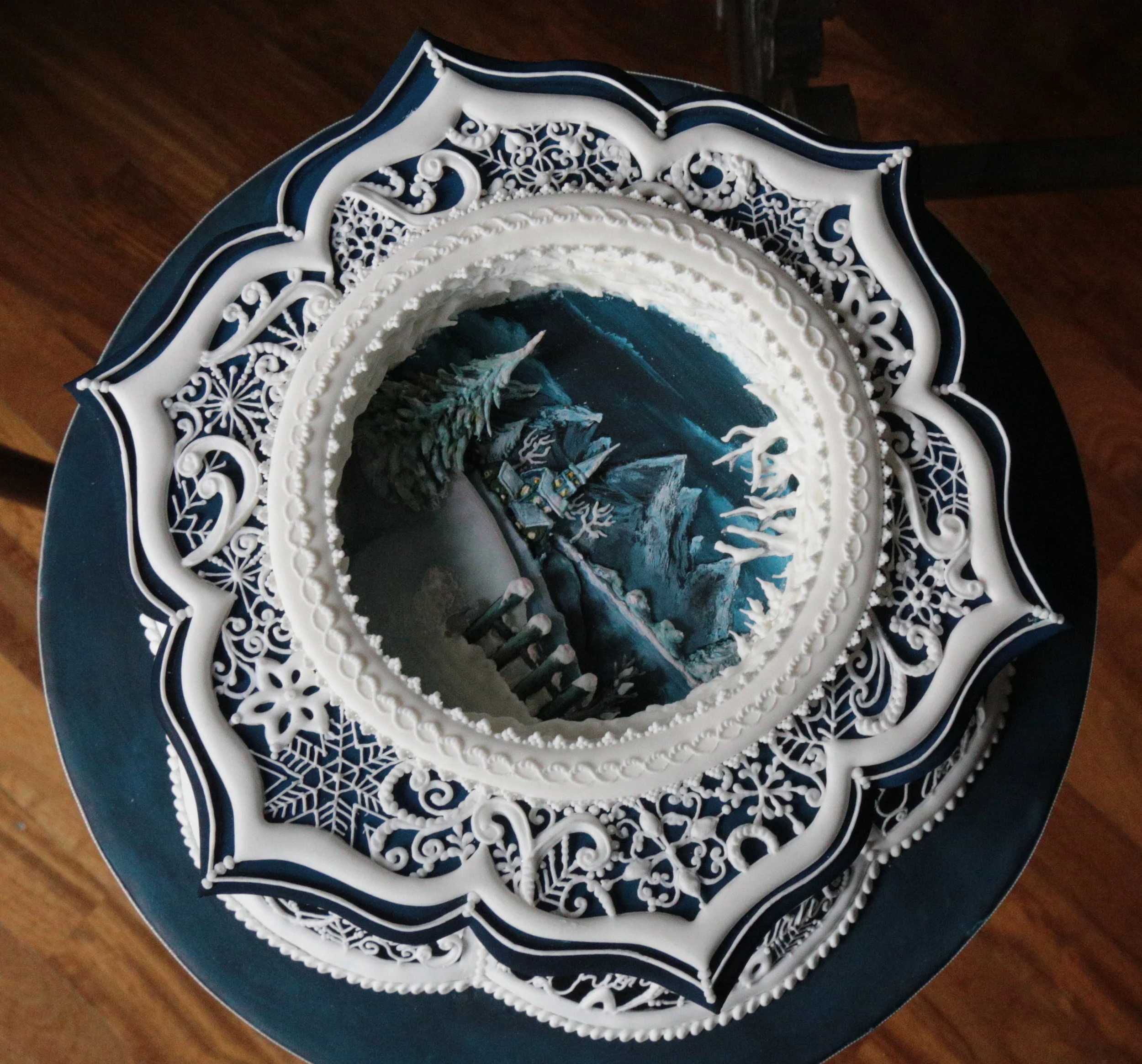 Claudia Prati's "Silent Night" Cake (gold winner, Cake International 2016)