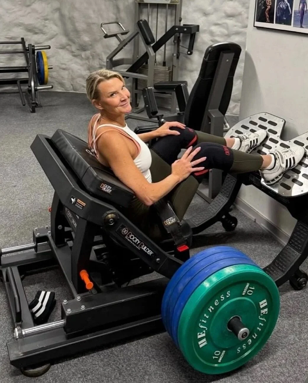 Fredagsviben 😁 &Ouml;ppet till 21:00, v&auml;lkomna! 

#deltagym #tr&auml;ningsgl&auml;dje #friyay #trevlighelg #pt #session #personligtr&auml;ning #gym #stockholm #sweden