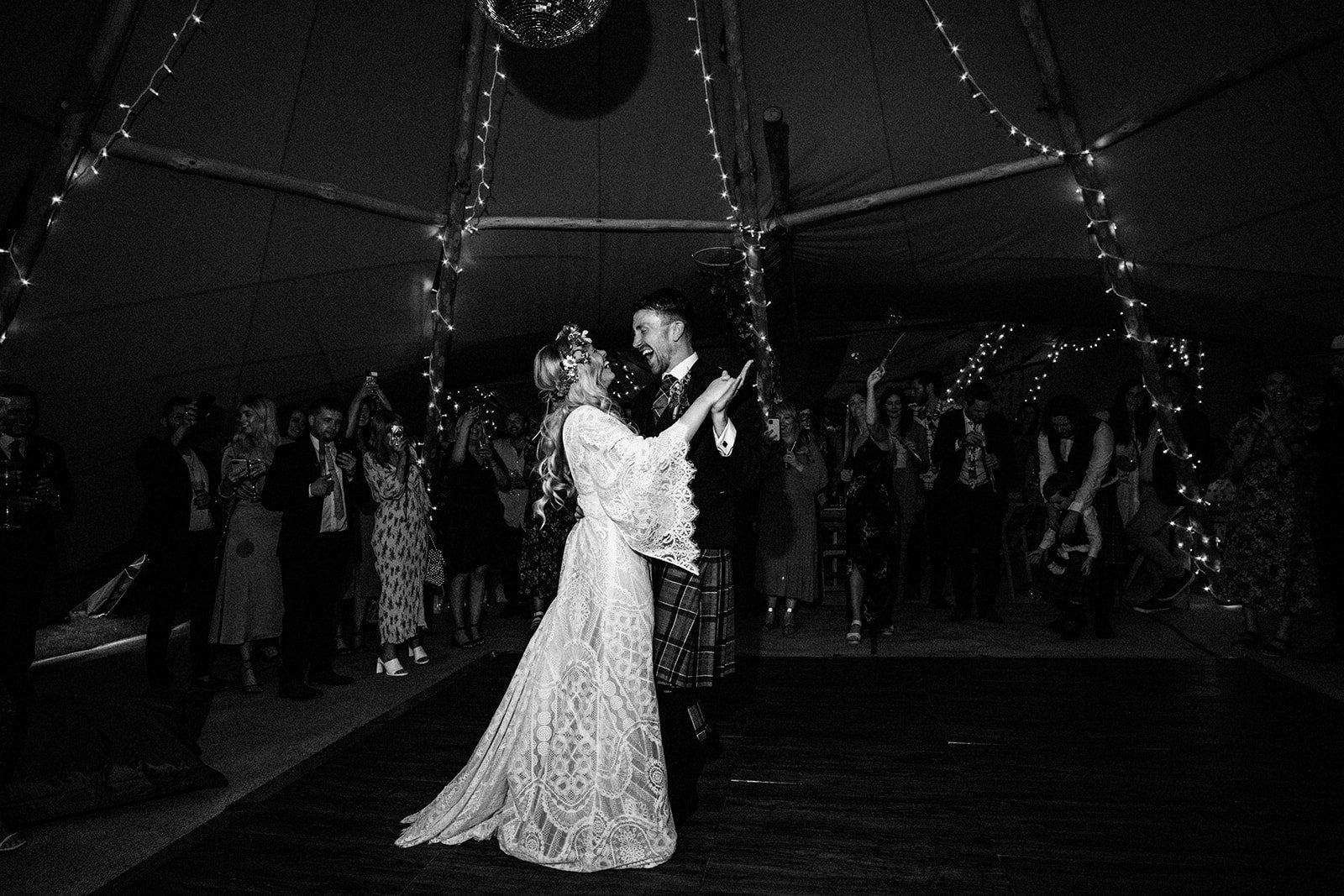L & C The Dorothy Clive Garden Wedding Market Drayton BW  0457.jpg