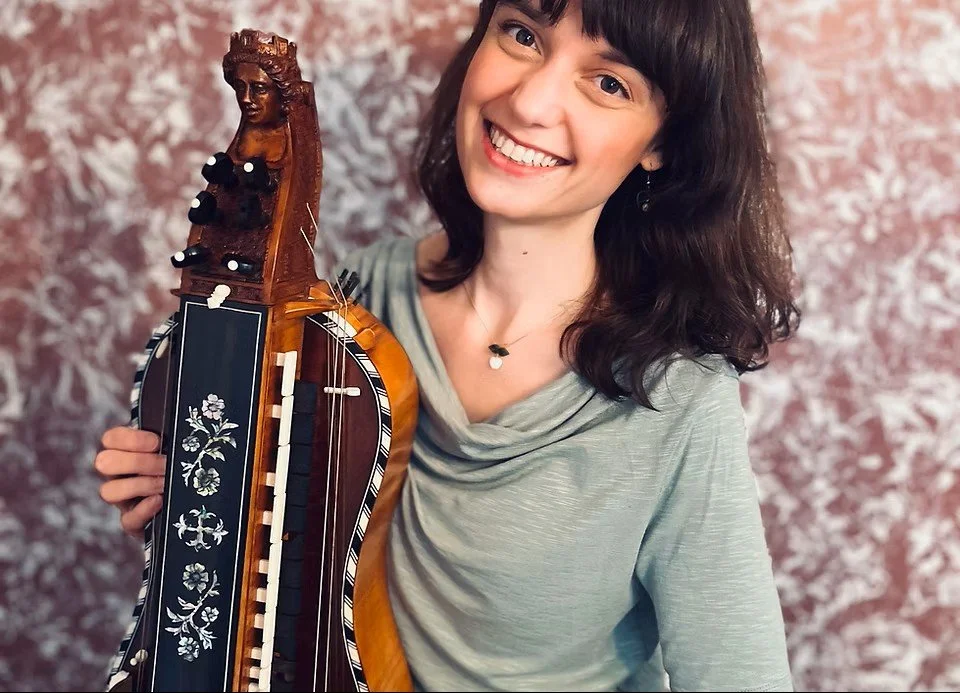 Mary Vanhoozer website.jpeg