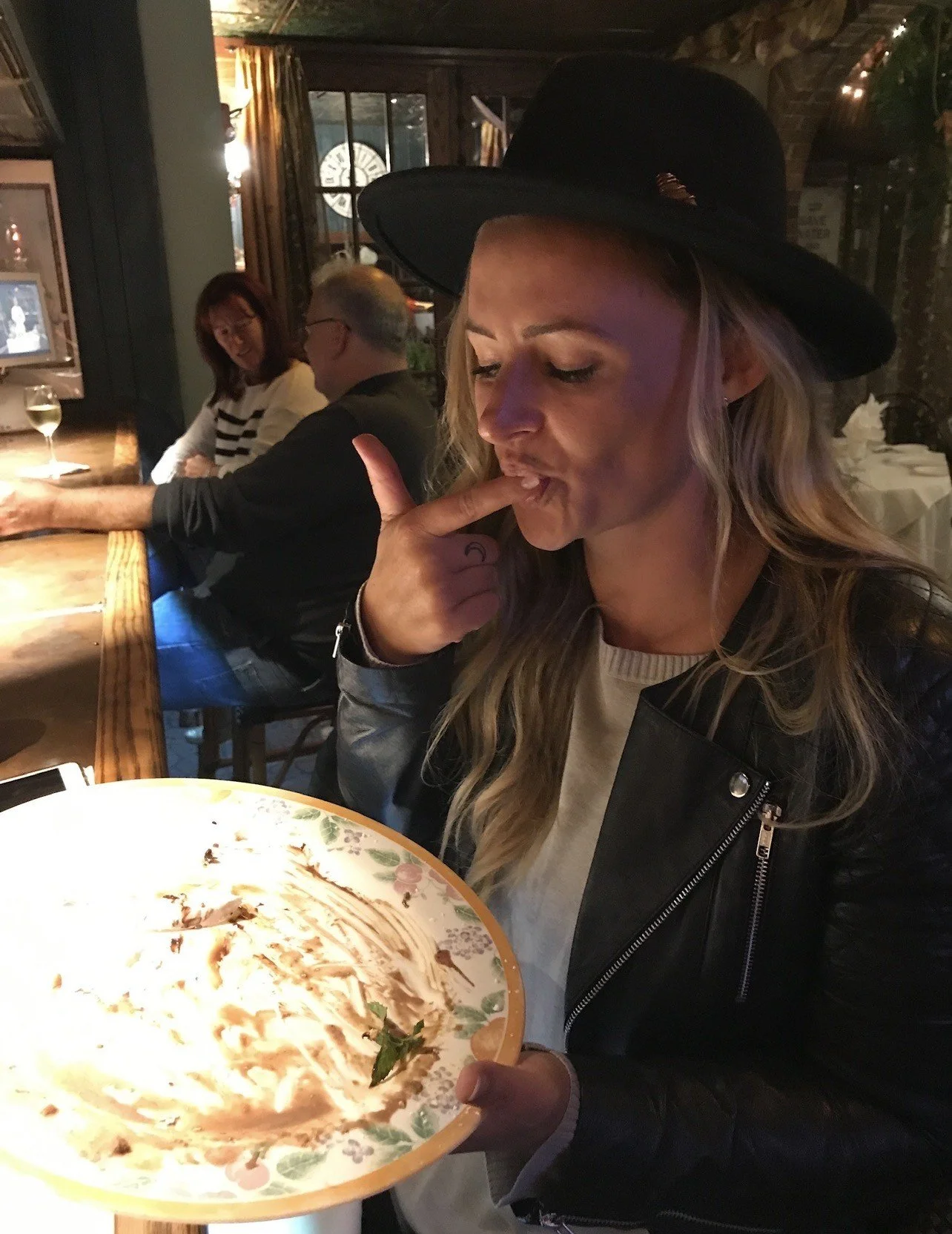 fingerlicking good.jpg