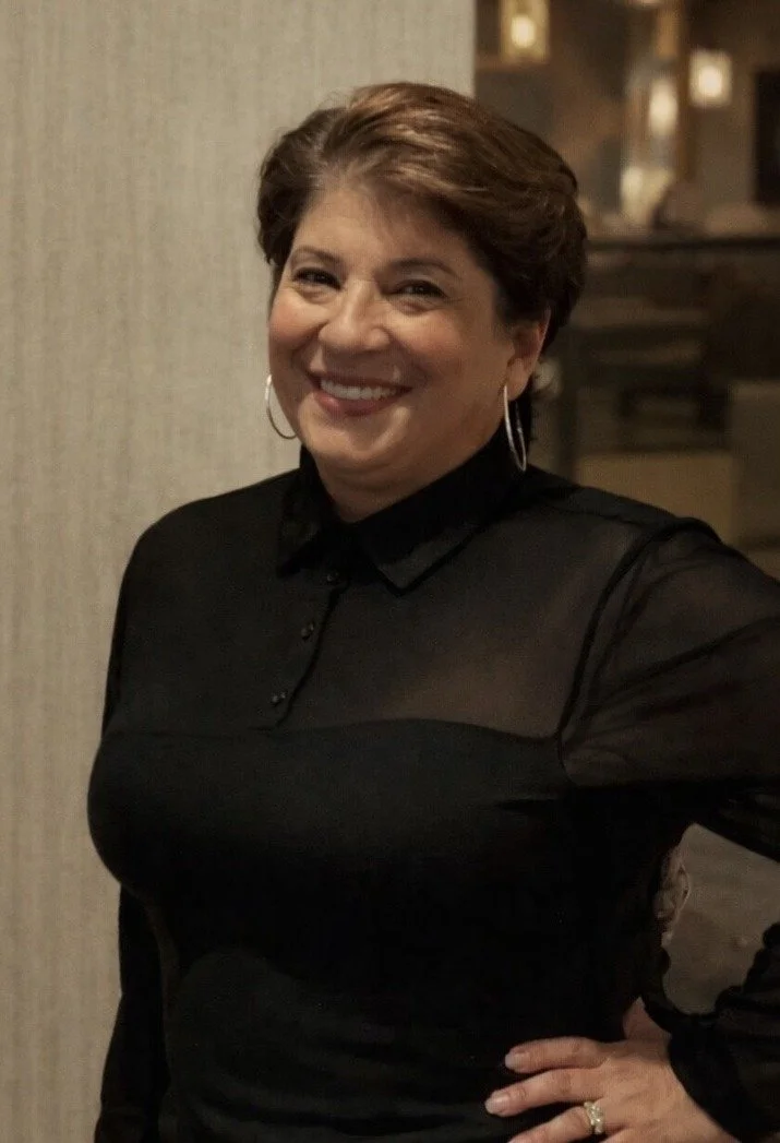 Photo.Amaral.spring 2026 wreathmaking1.jpg