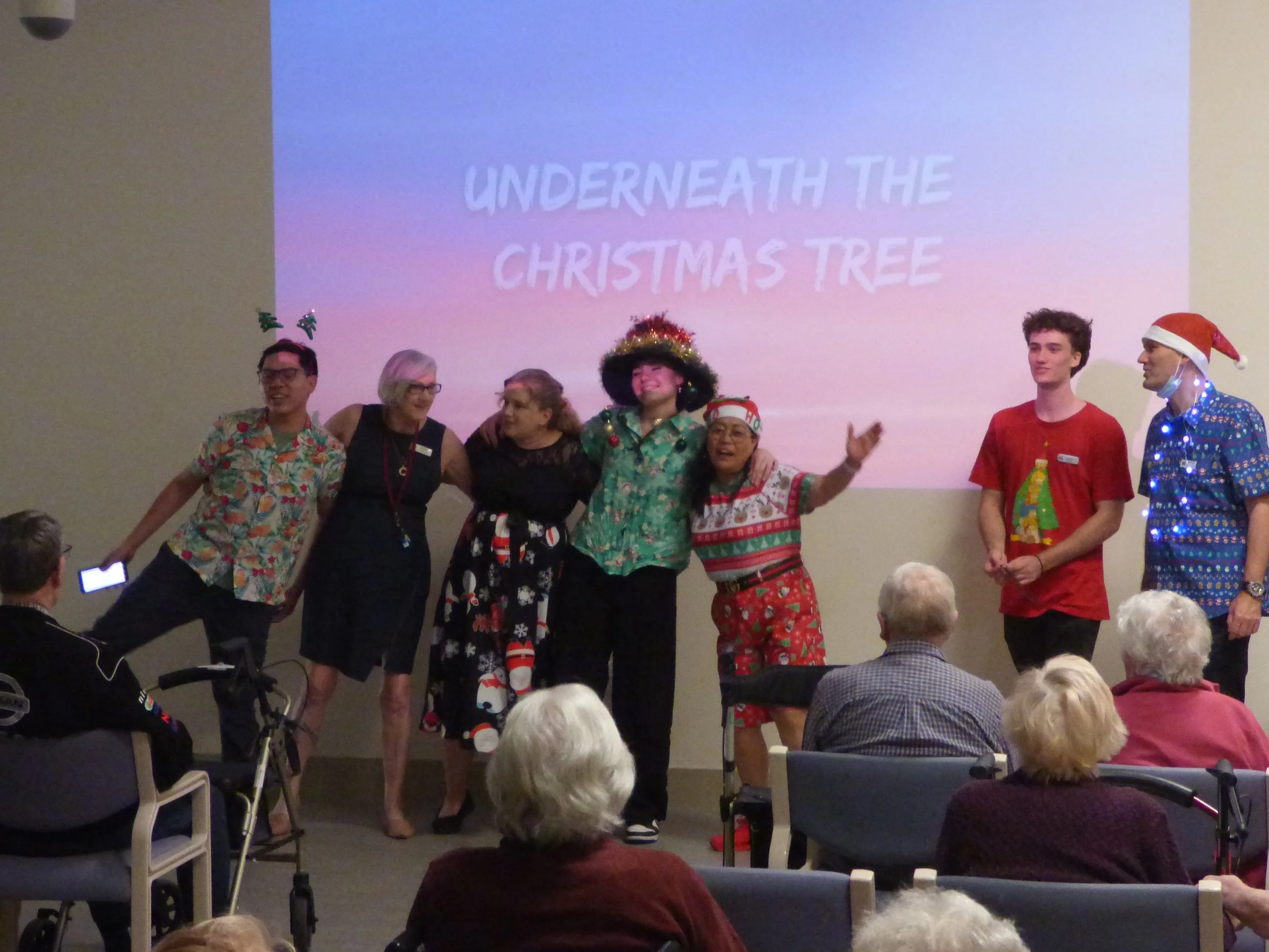 It's almost Christmas, so it is time to have a Christmas concert at Mary Potter!