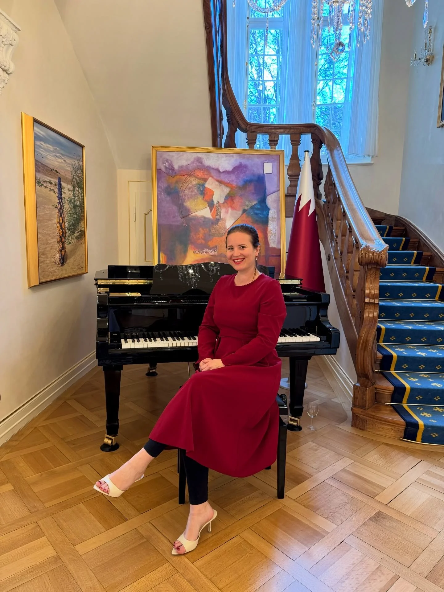 Vorgestern durfte ich in der Schweizer Botschaft von Katar in Bern spielen. &hearts;️🤍

Ein tolles Erlebnis und supersch&ouml;nes Ambiente. &hearts;️🤍

Ich habe mich sehr &uuml;ber die Einladung gefreut. 

#katar #embasskatar #bern #backgroundmusic