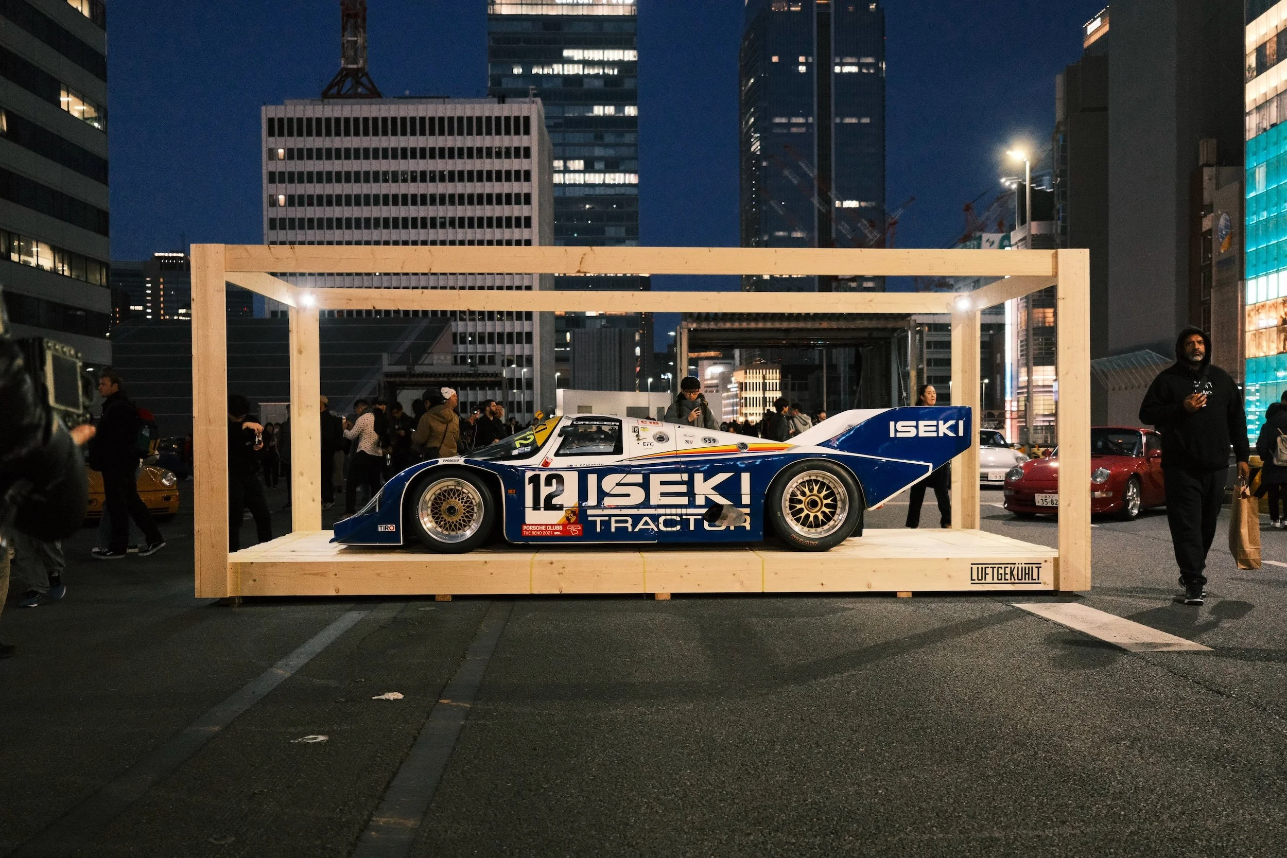 Luft Tokyo: Porsche 956 in Japan - Carrara Media