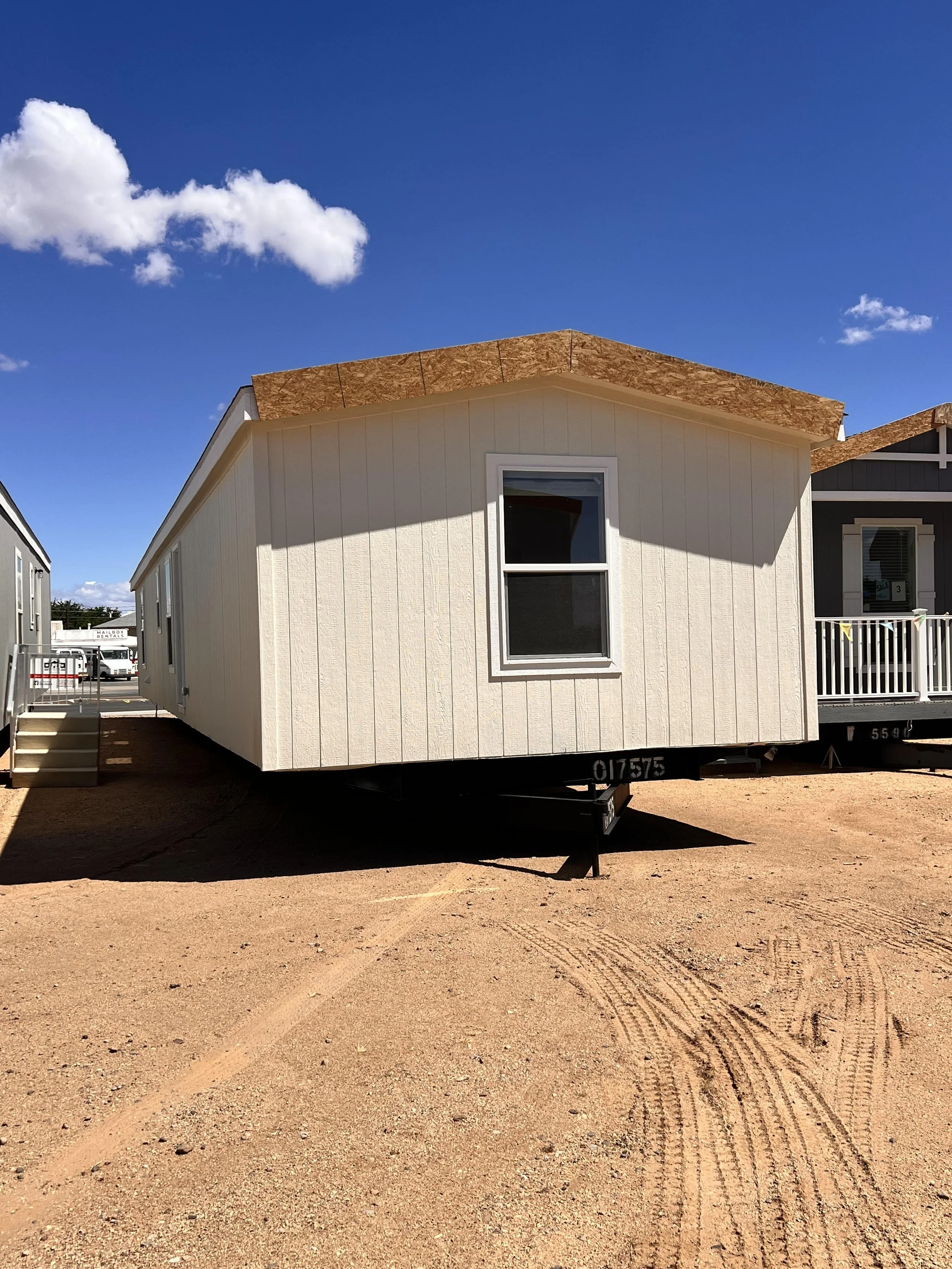 17575 DESERT SKY LOT MODEL.jpg