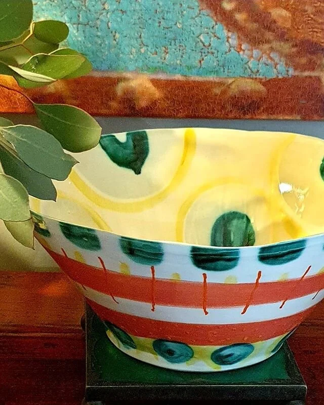 A bright start to the week. #jennifernewtonceramics #coiledceramics #handmadeceramicart #handmadeceramics #ceramicbowls #contemporaryceramics #ceramictableware #ceramicplates #modernceramics #modernpottery #mydesigns