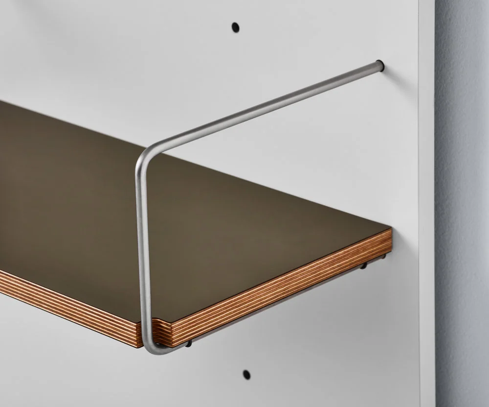 38252-cantileverinteriors_wandashelvingsystem_09.jpg