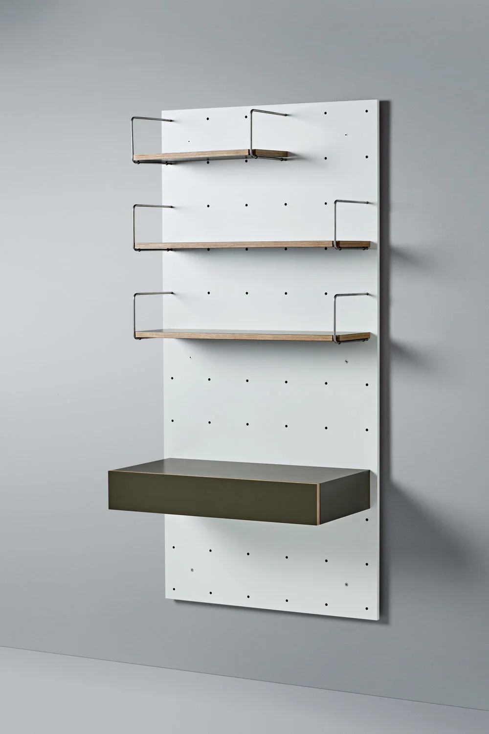 96ace-cantileverinteriors_wandashelvingsystem_studio_20.jpg