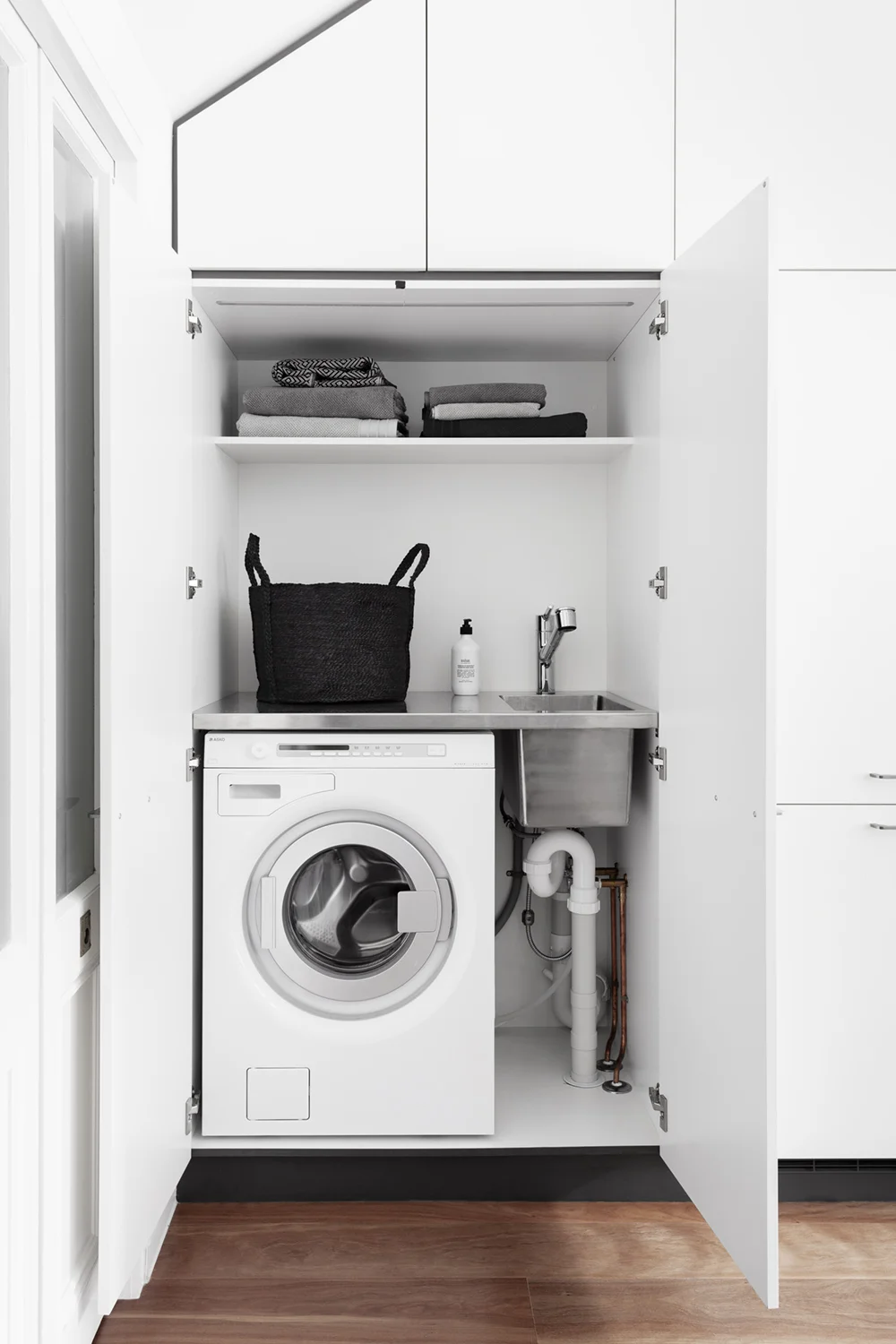 5 Laundry In Kitchen Design Ideas