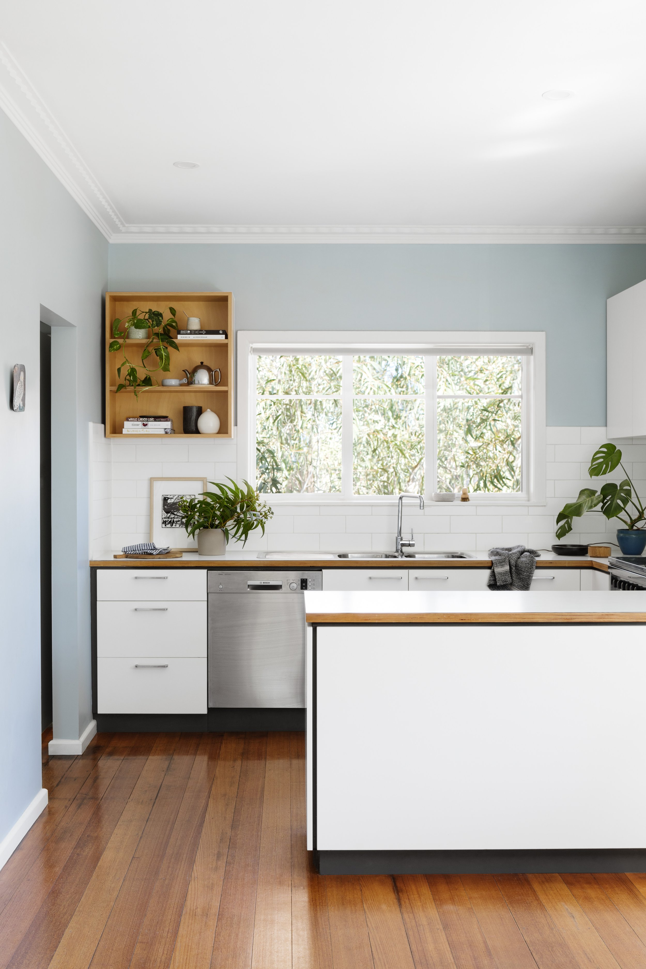 PALMER STREET K1 Kitchen System Cantilever Gemmola 2019 LR_14.JPG